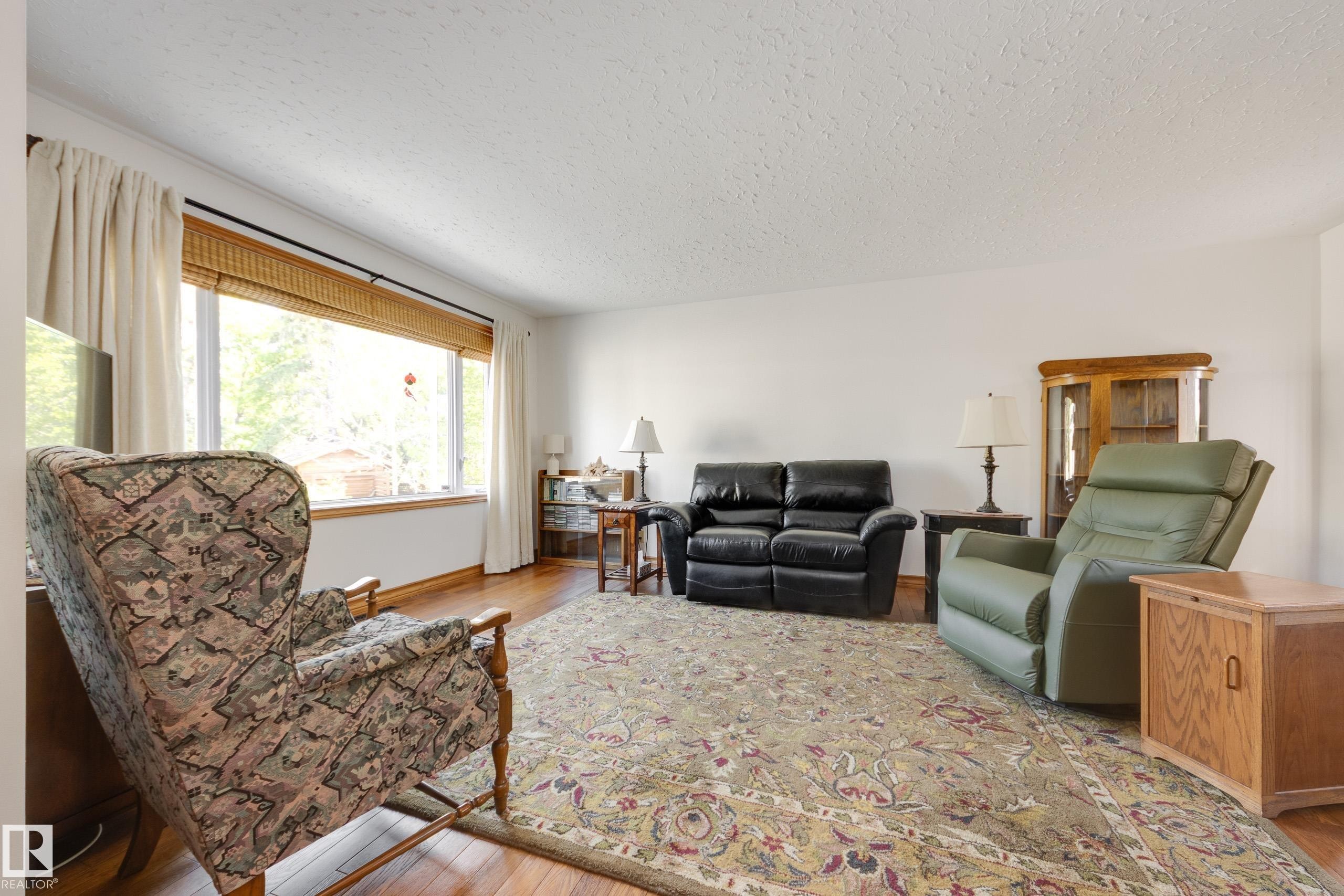 7216 103 Avenue, Edmonton, AB