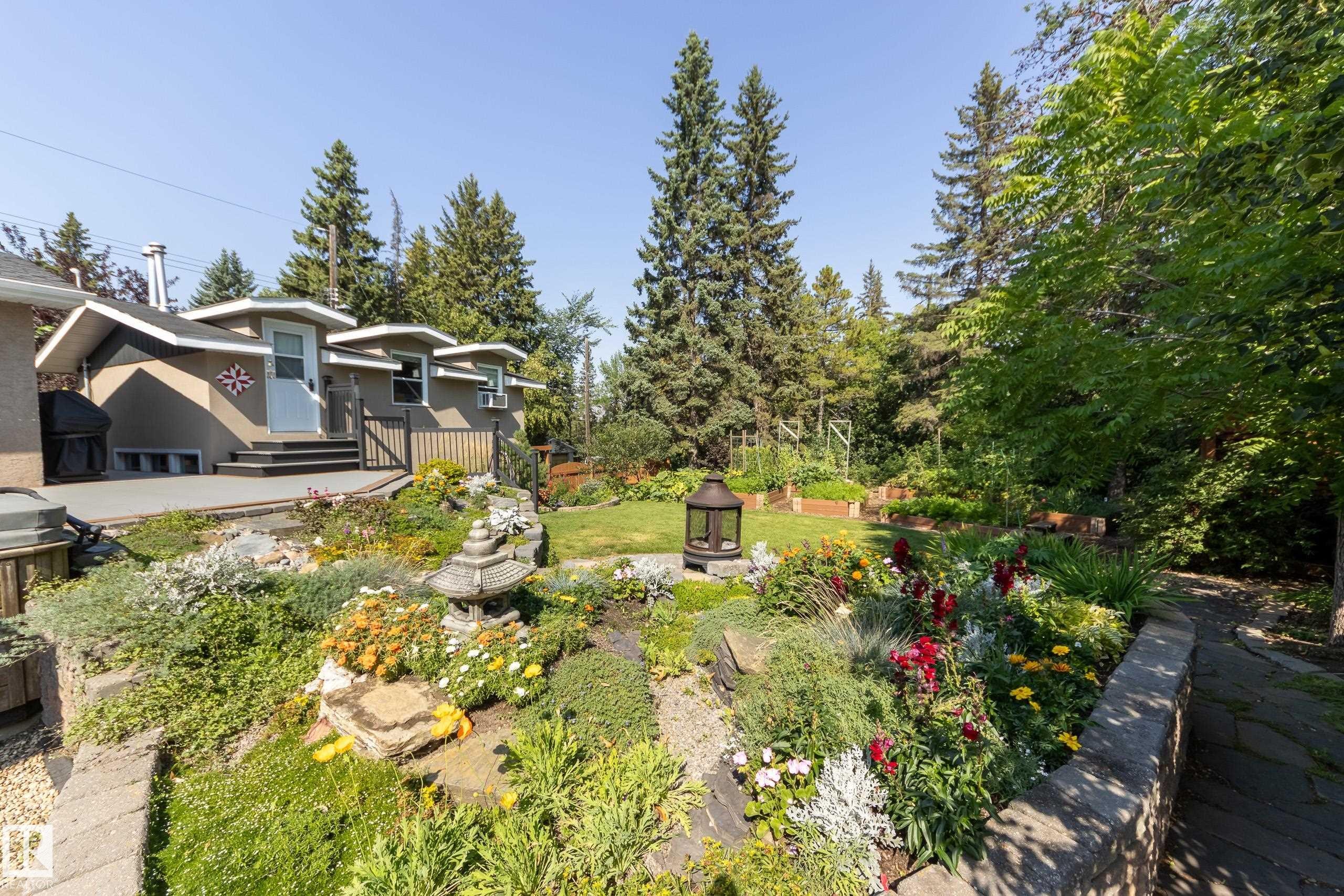 7216 103 Avenue, Edmonton, AB