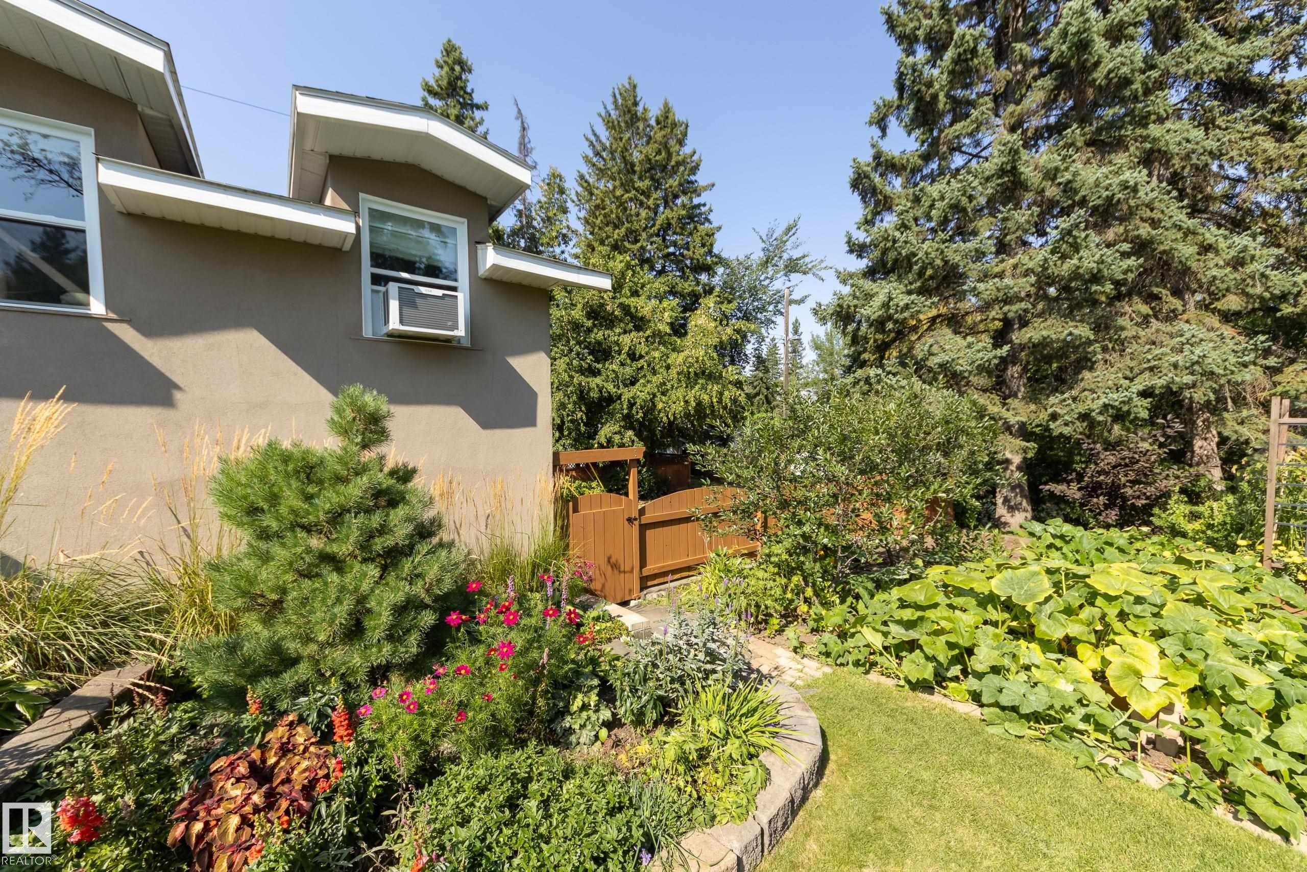7216 103 Avenue, Edmonton, AB