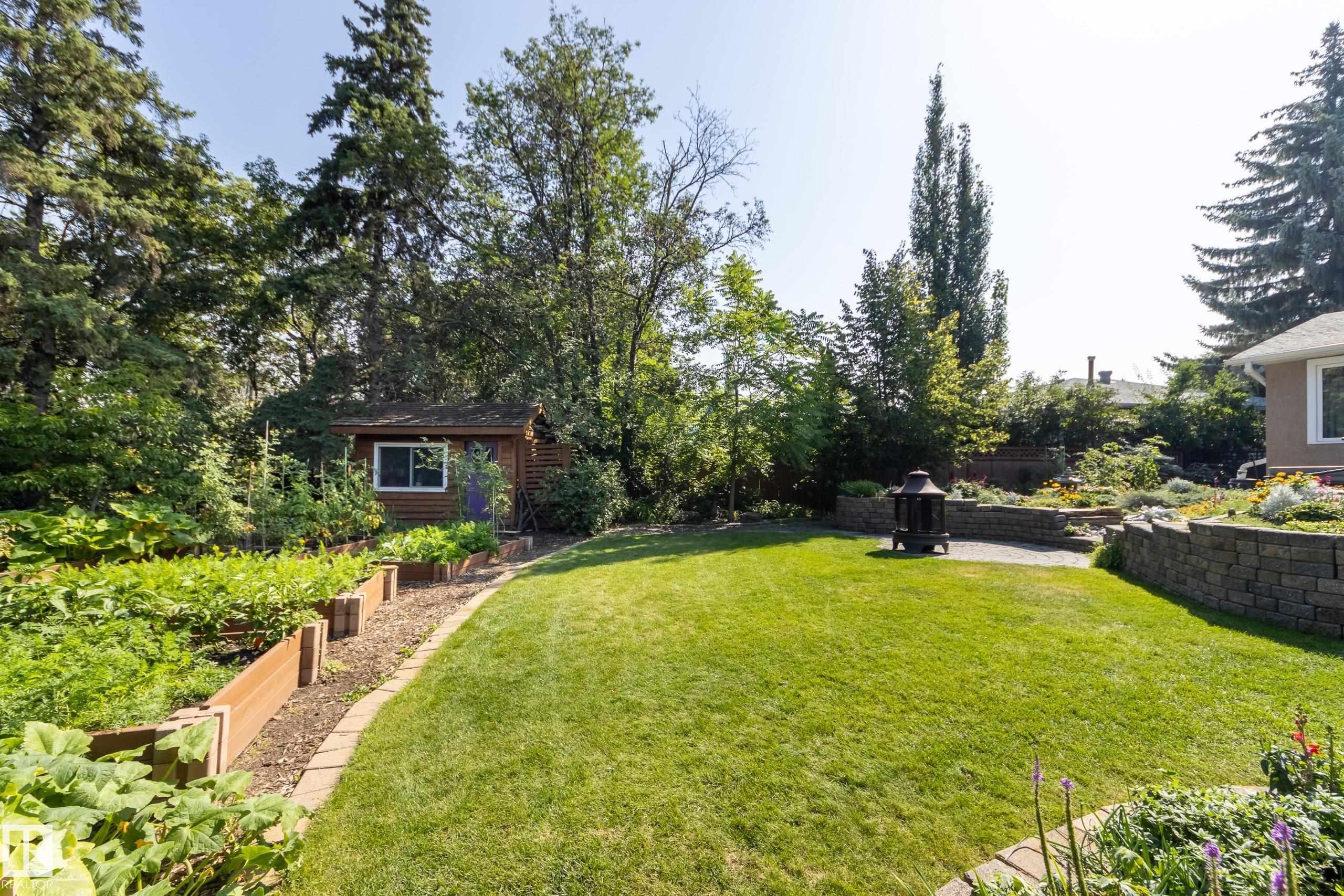 7216 103 Avenue, Edmonton, AB