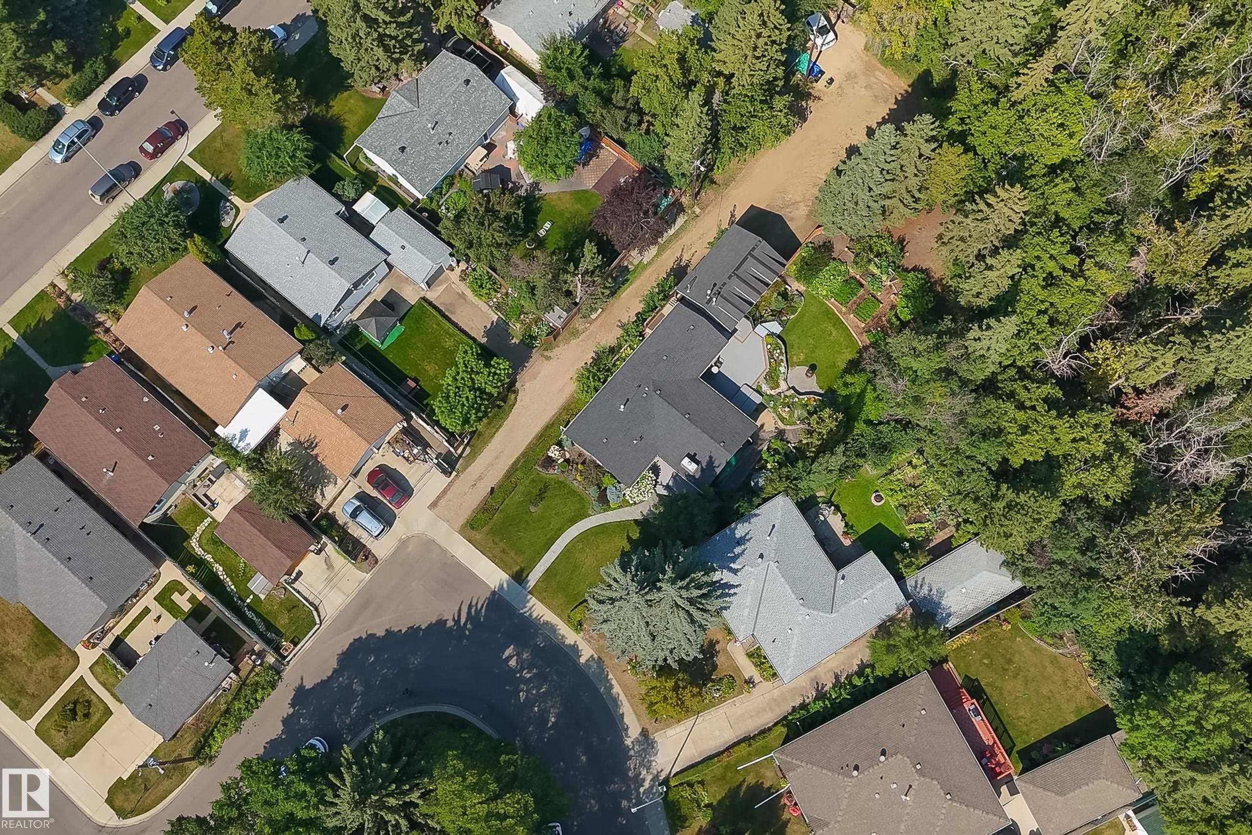 7216 103 Avenue, Edmonton, AB