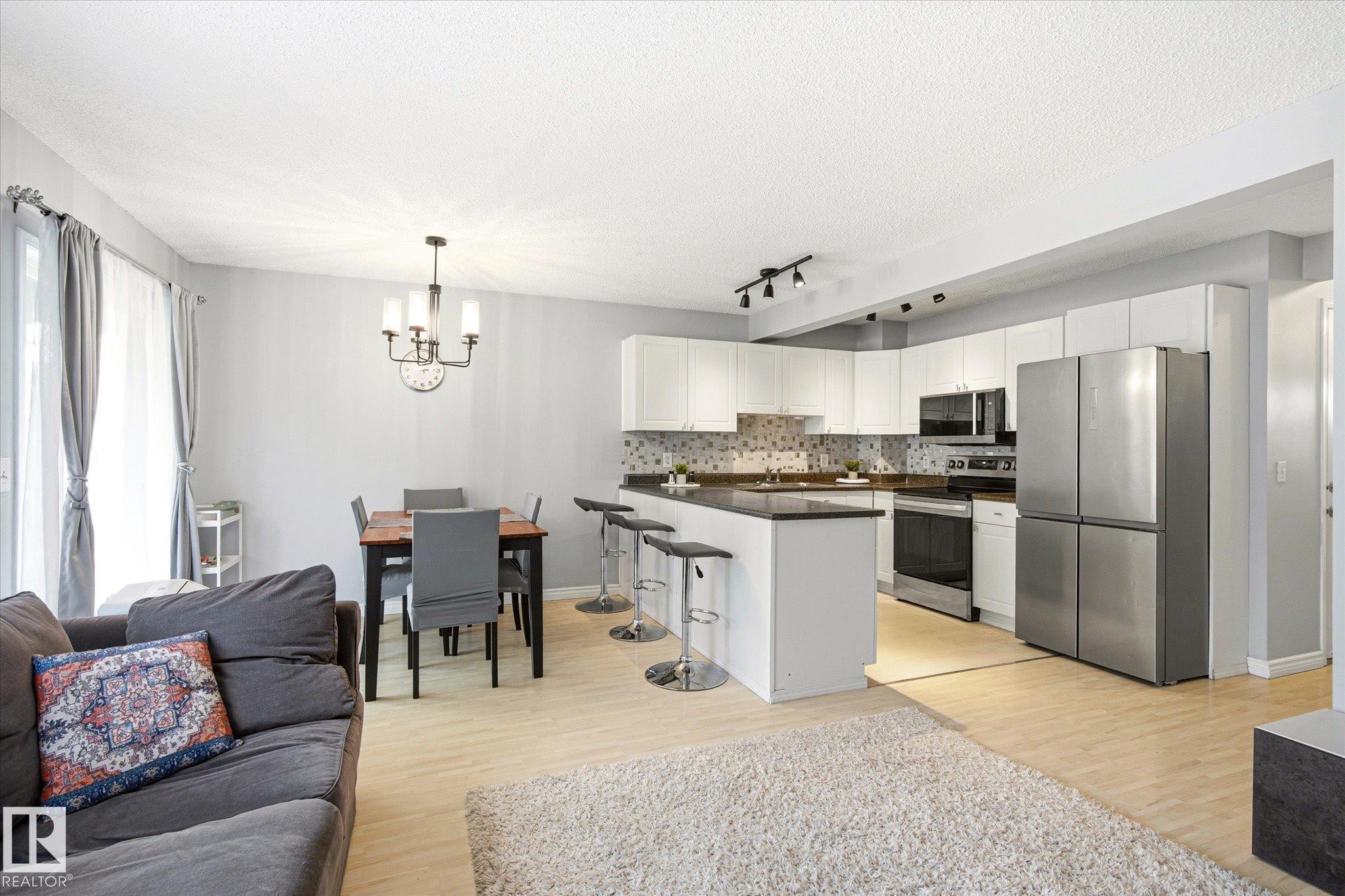 20004 54A Avenue, Edmonton, AB