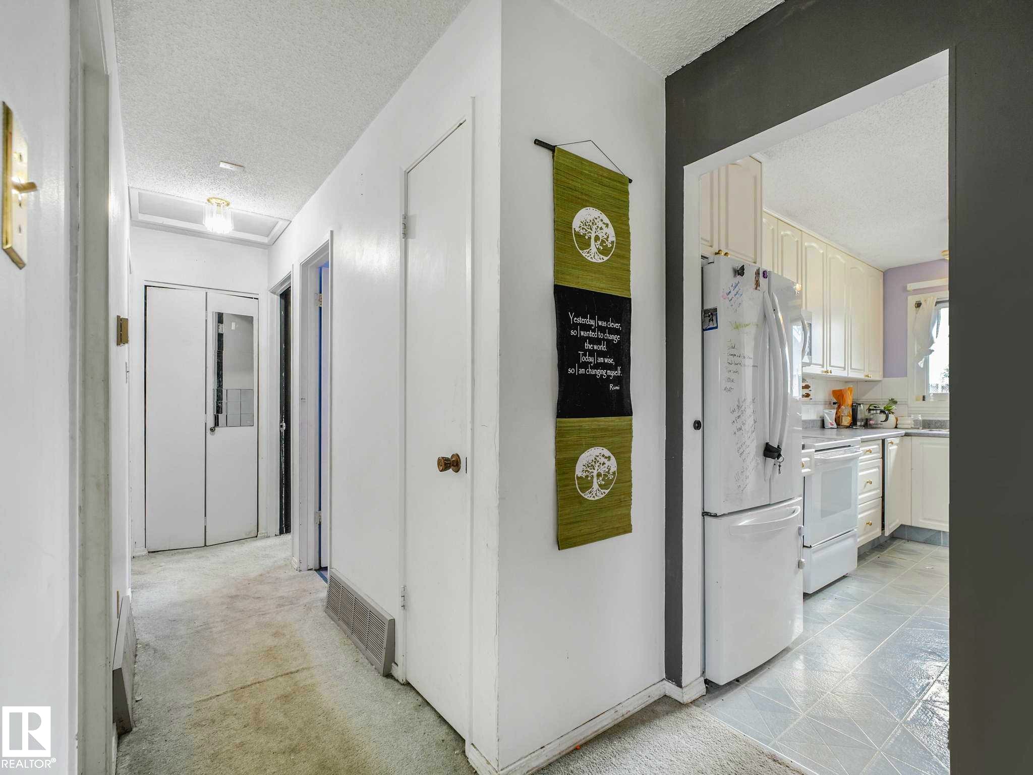 16215 114 Street, Edmonton, AB