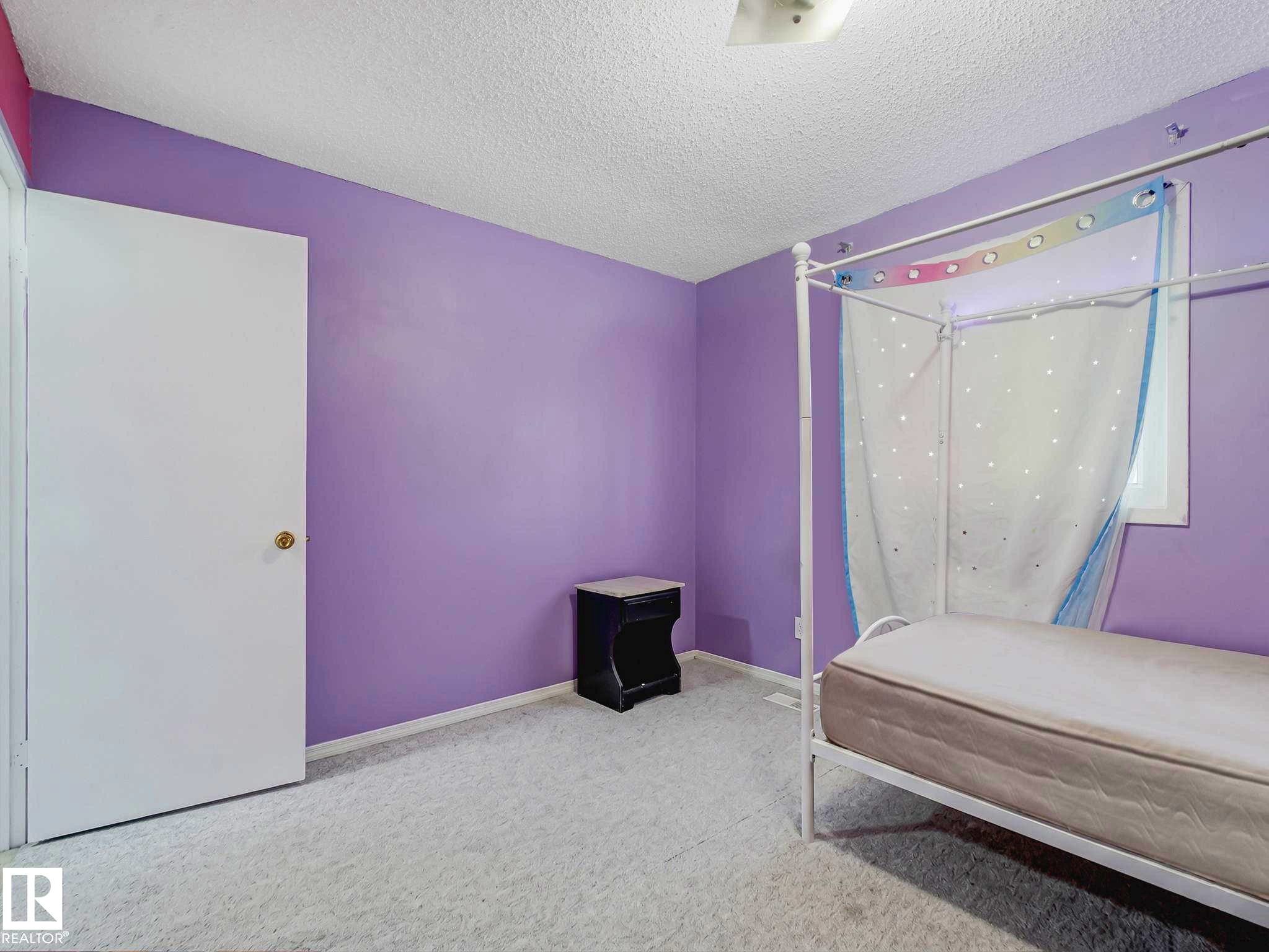 16215 114 Street, Edmonton, AB