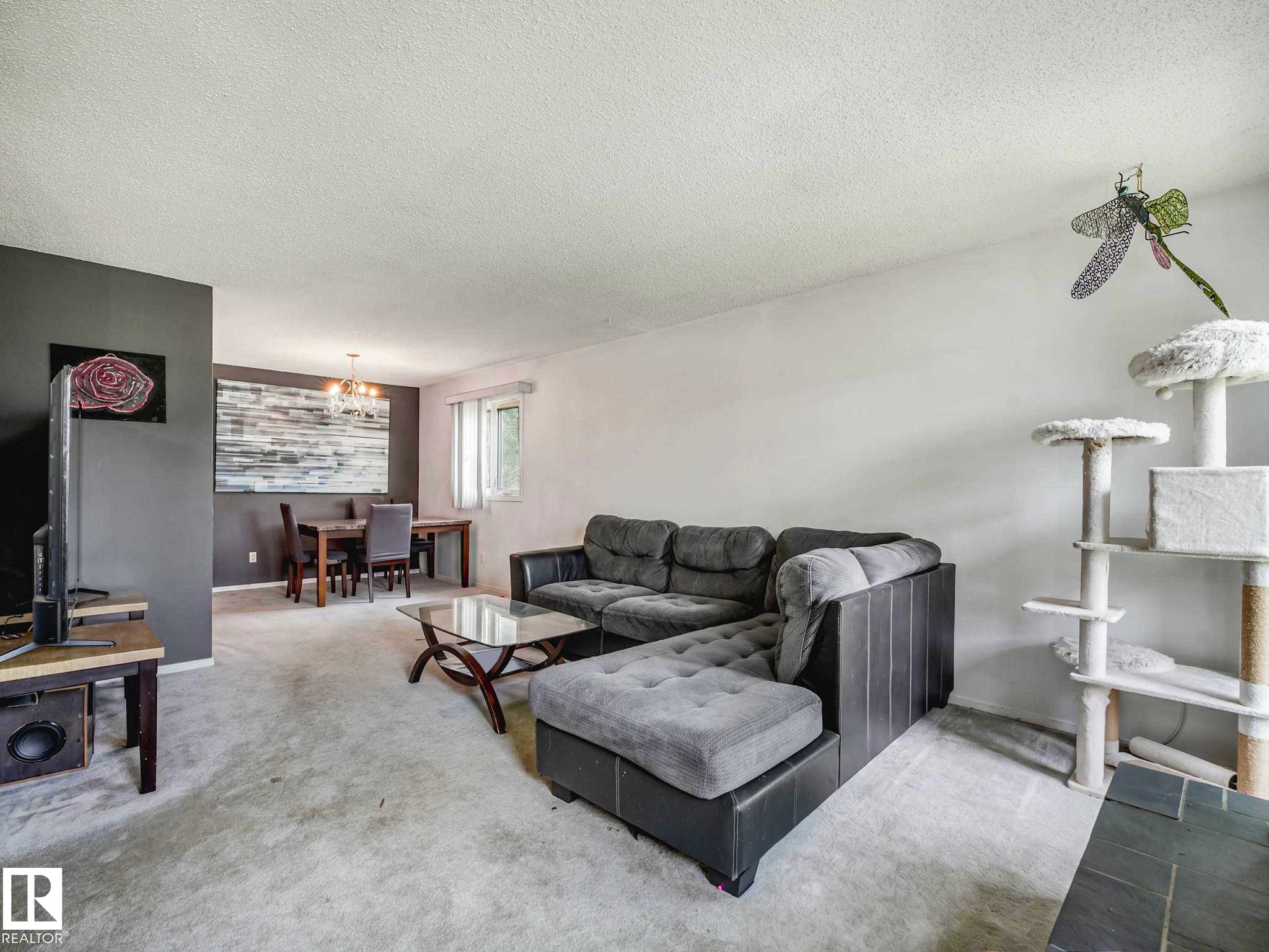 16215 114 Street, Edmonton, AB