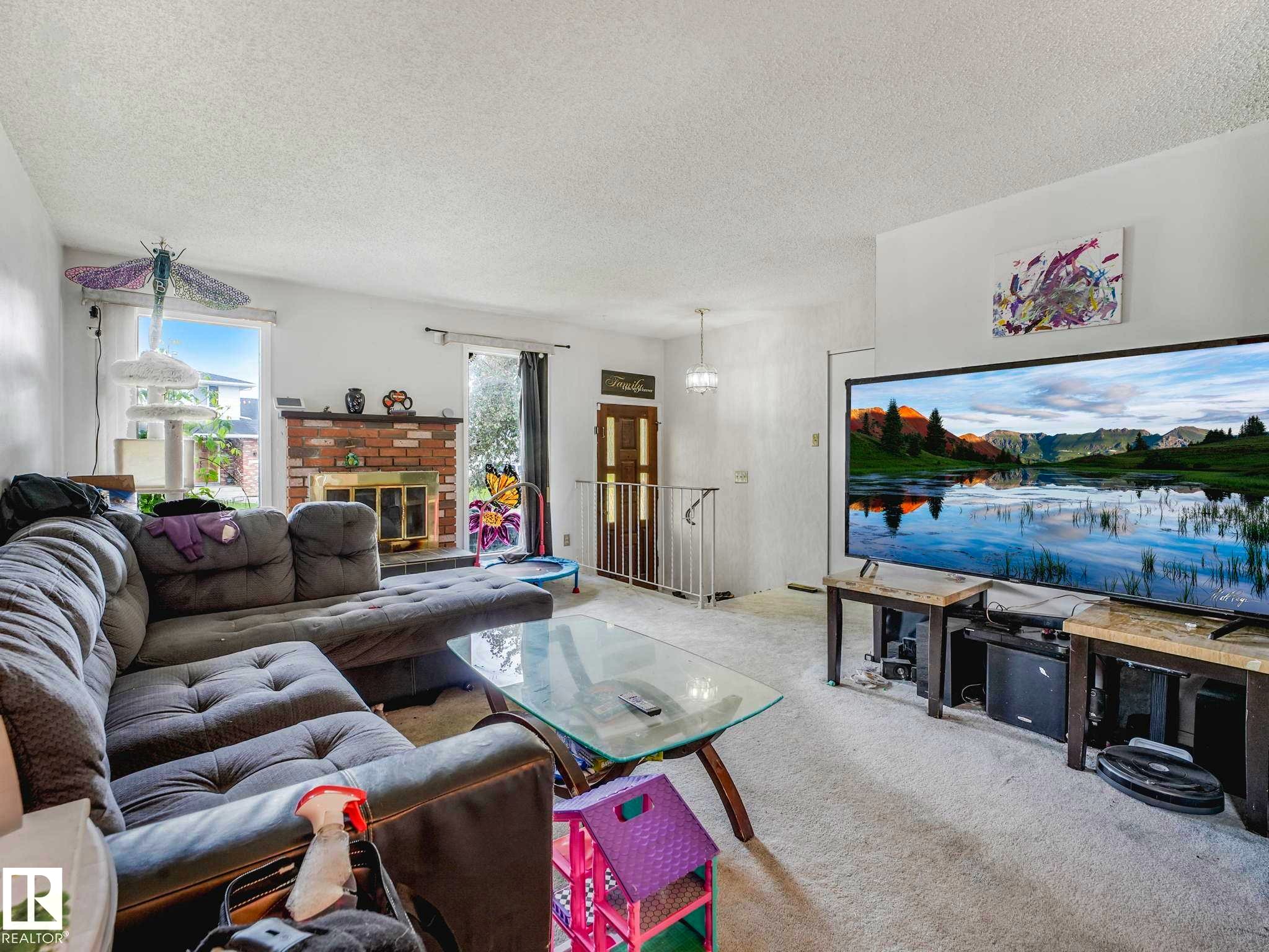 16215 114 Street, Edmonton, AB