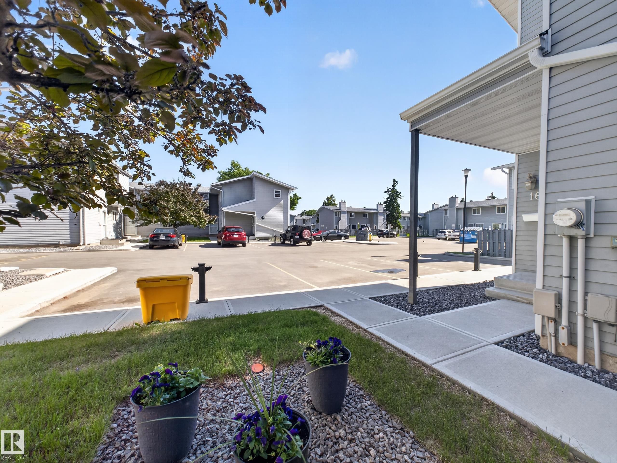 17 15710 Beaumaris Road, Edmonton, AB