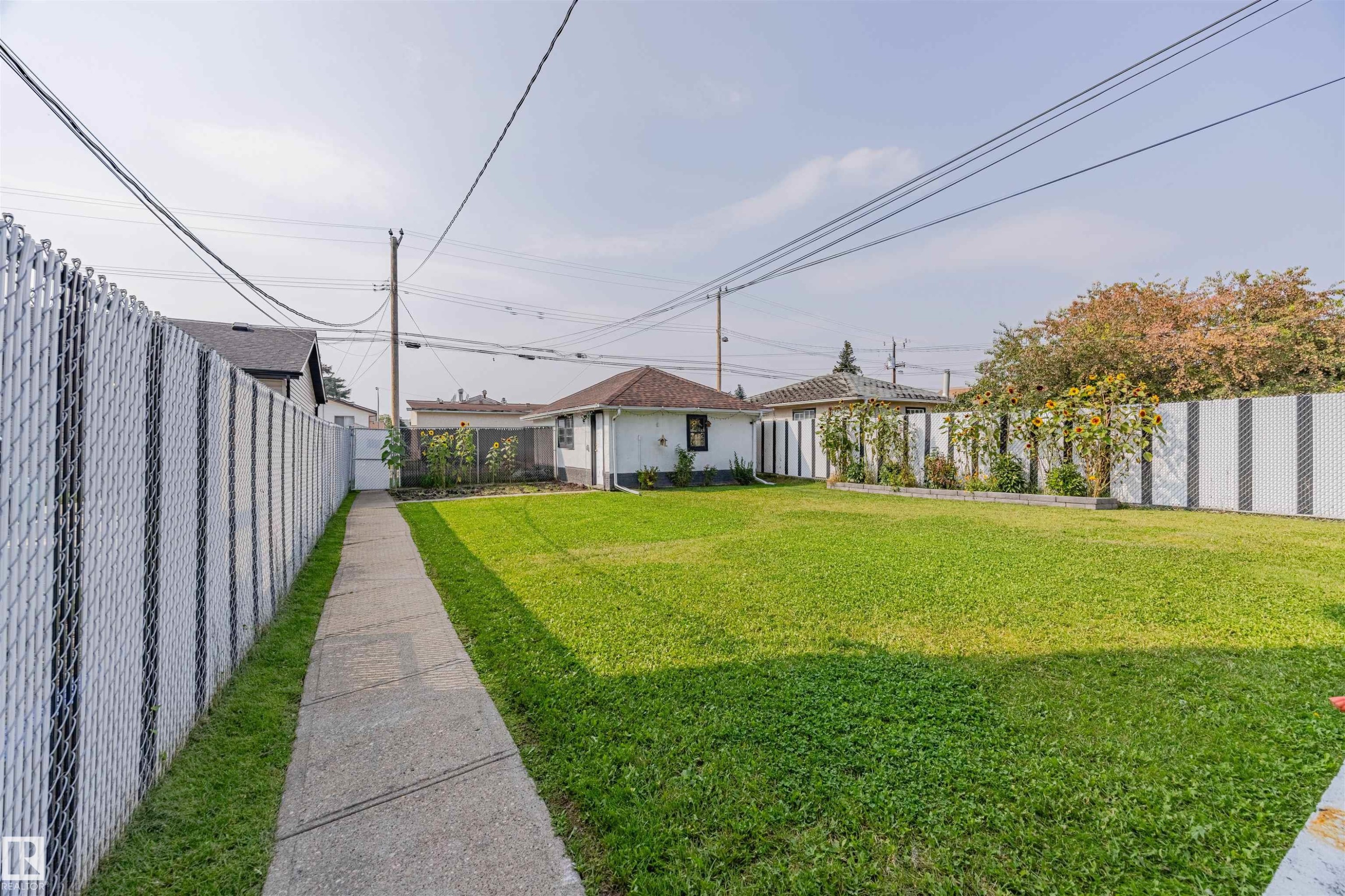 10932 151 Street, Edmonton, AB