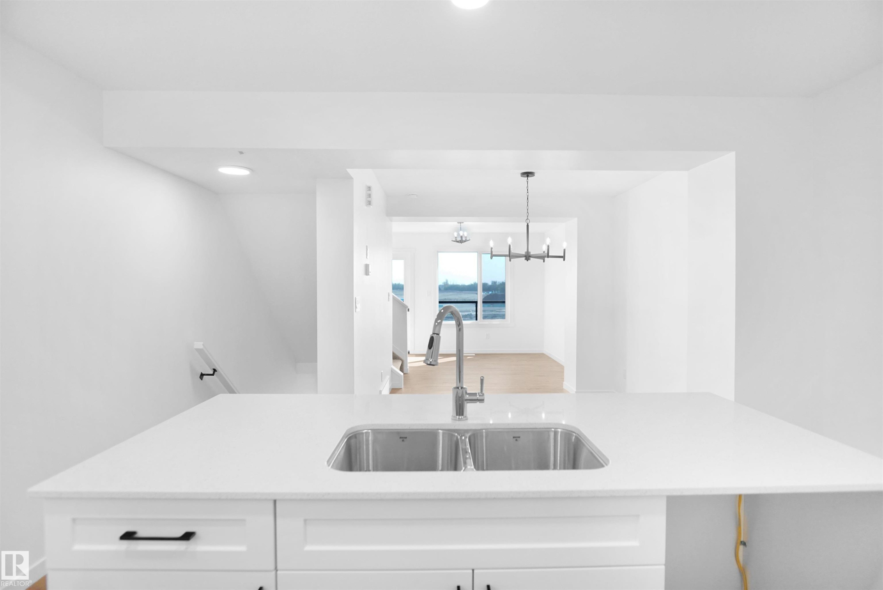 534 Uplands Drive, Edmonton, AB