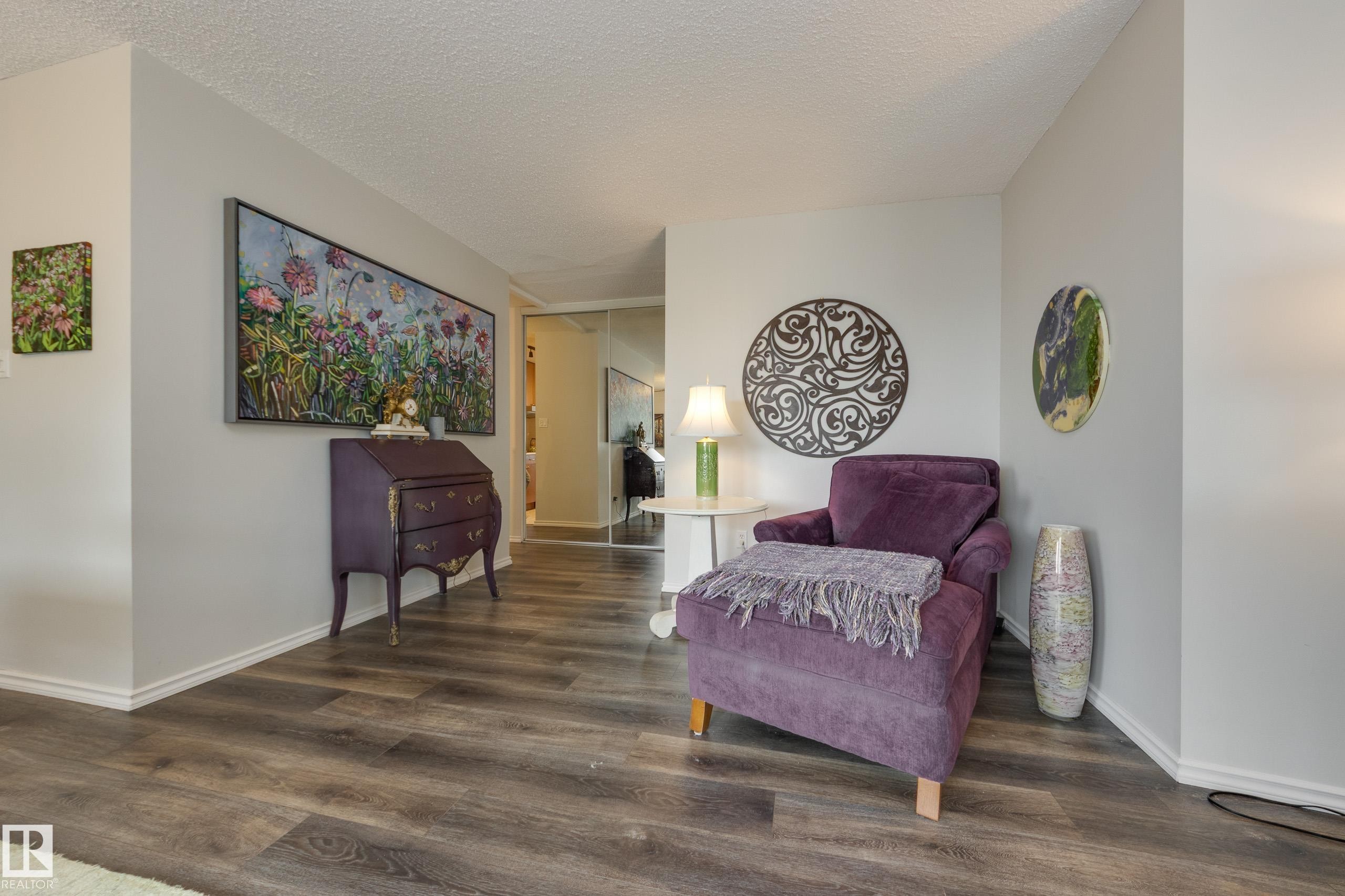 #1001 9909 110 St Nw, Edmonton, AB - Indoor Photo Showing Other Room