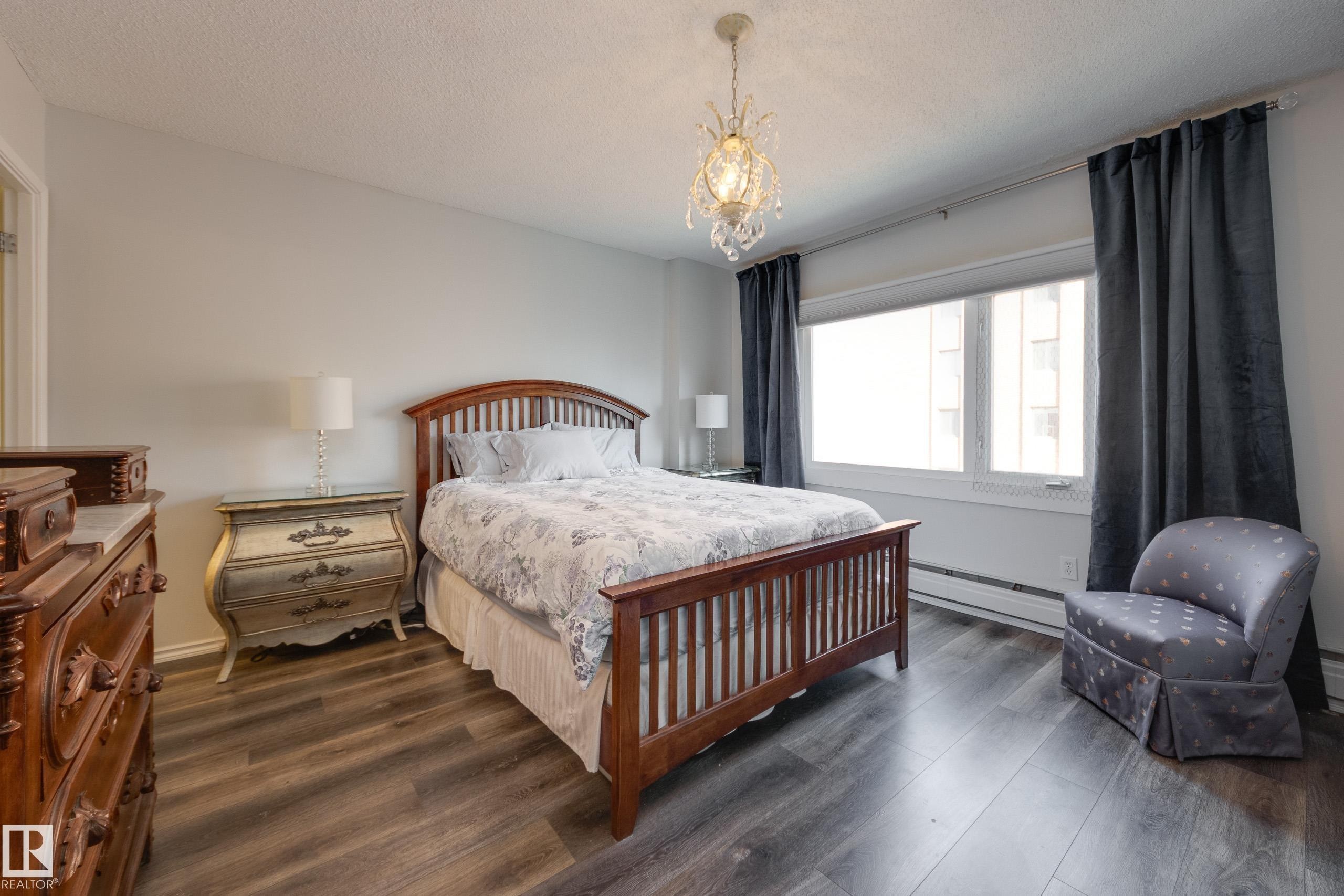 #1001 9909 110 St Nw, Edmonton, AB - Indoor Photo Showing Bedroom