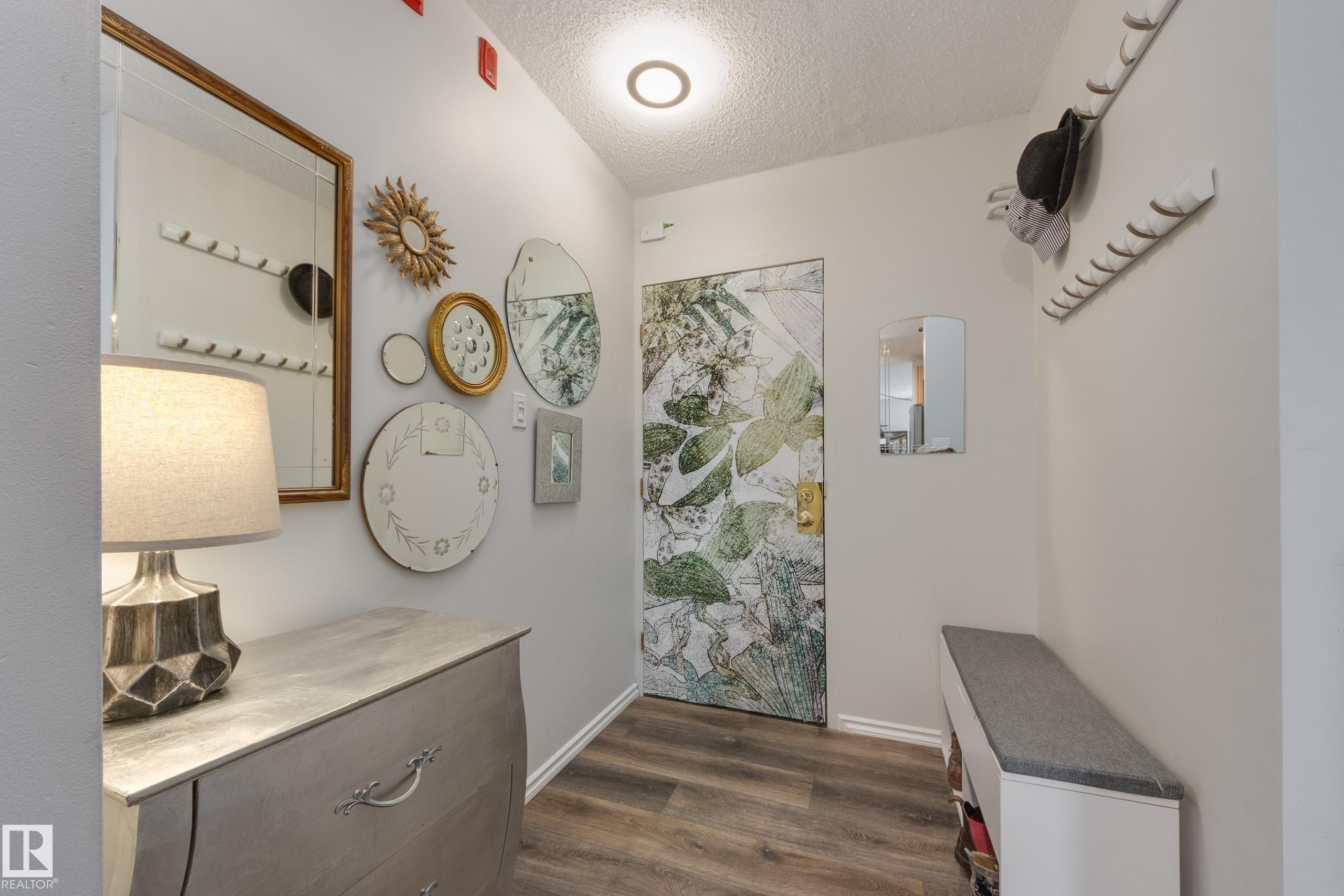 #1001 9909 110 St Nw, Edmonton, AB - Indoor Photo Showing Other Room
