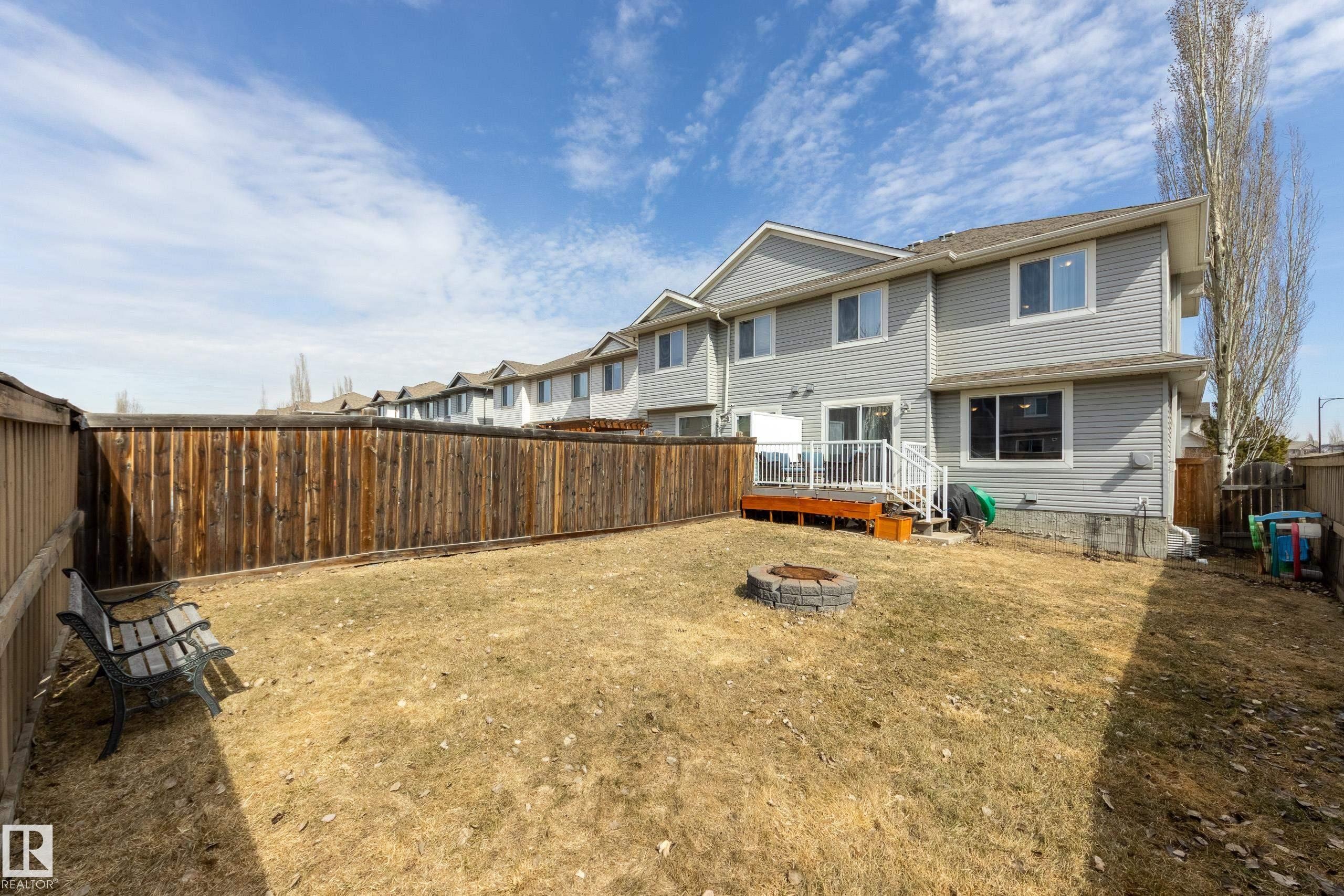 9456 Stein Way, Edmonton, AB