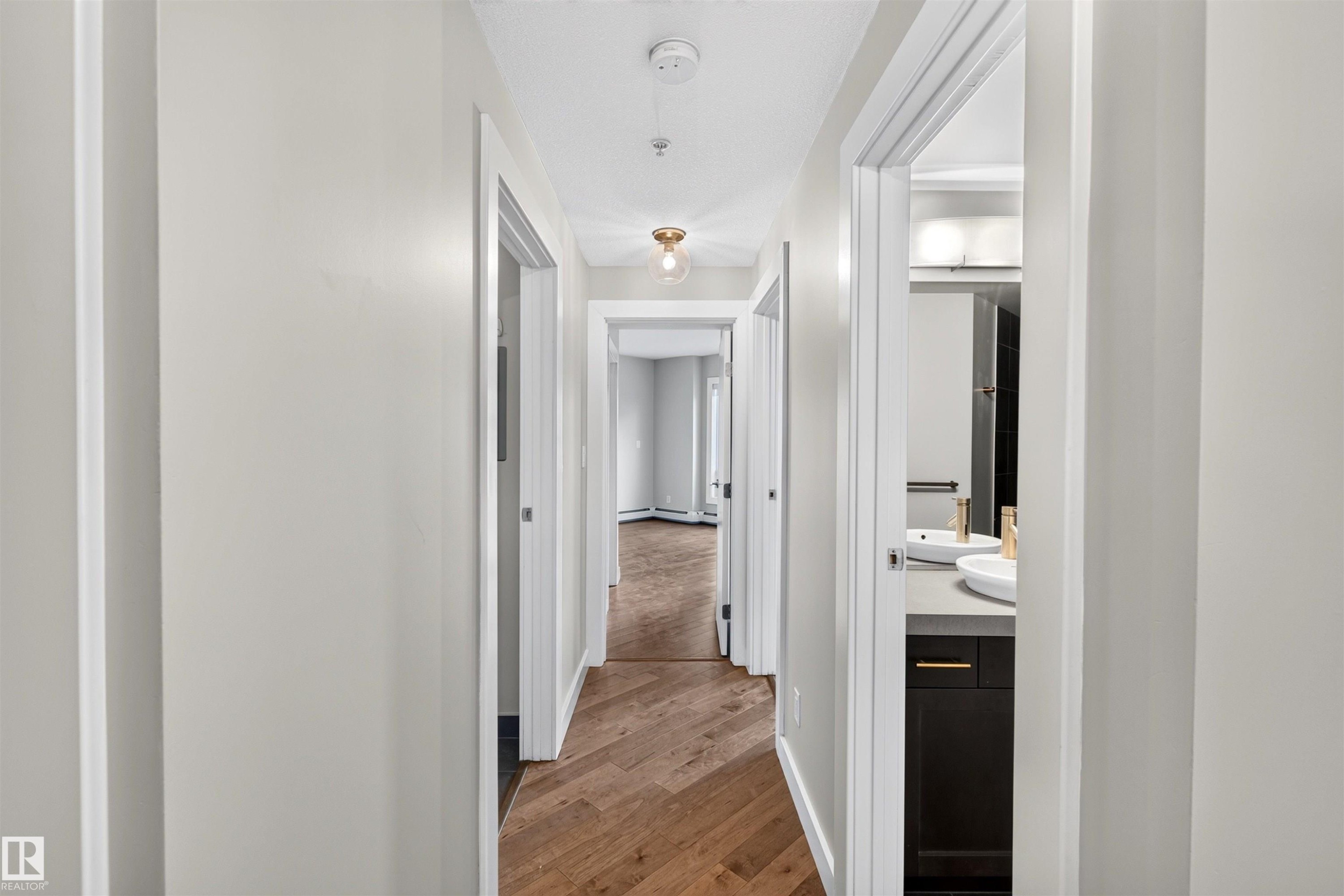 2902 10152 104 Street, Edmonton, AB