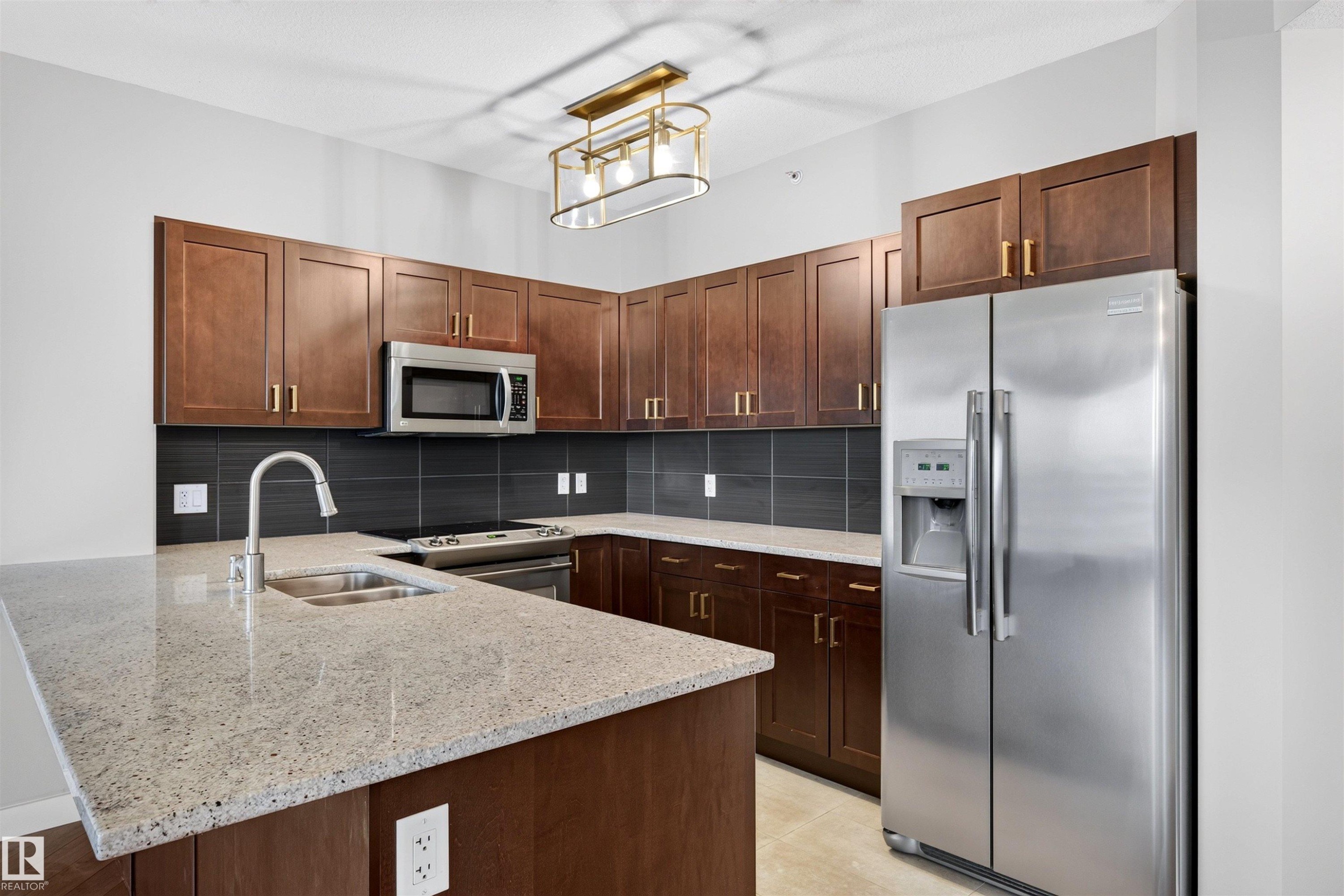 2902 10152 104 Street, Edmonton, AB