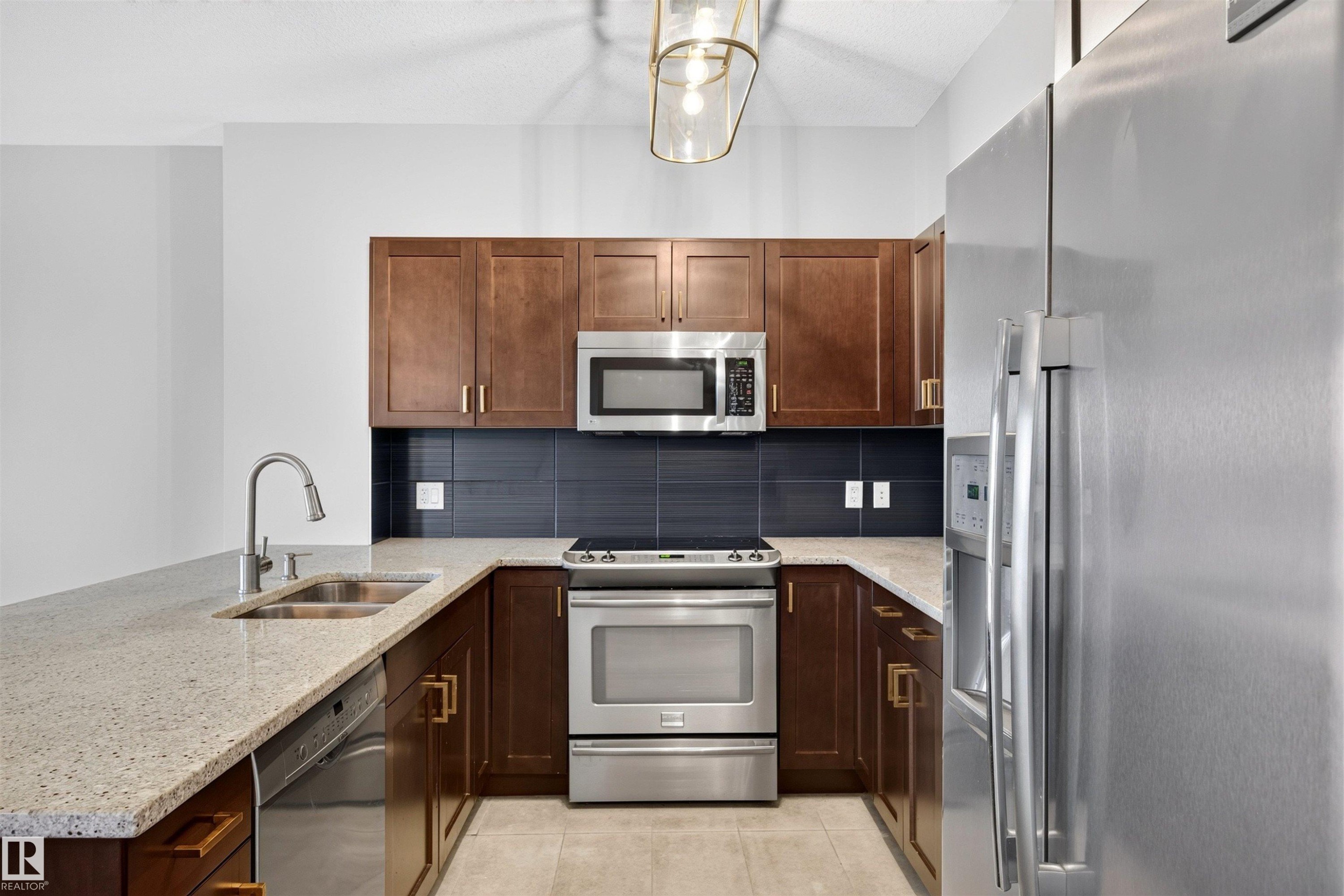 2902 10152 104 Street, Edmonton, AB