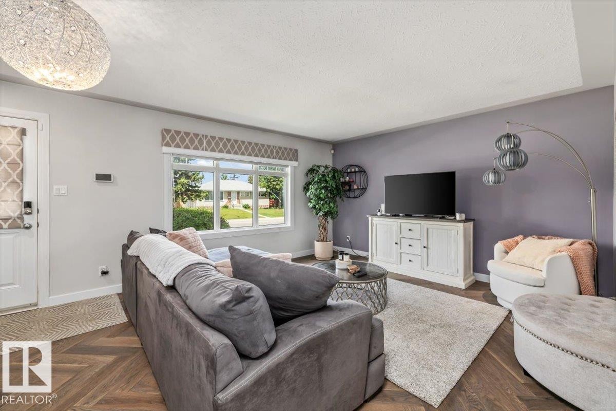 16165 110B Avenue, Edmonton, AB