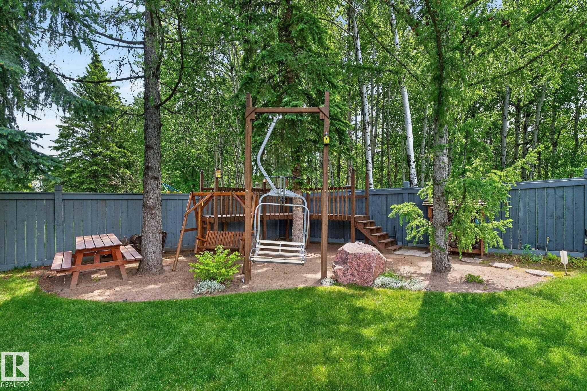 229 Wilson Lane, Edmonton, AB