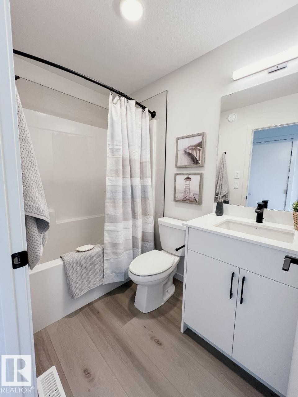 7452 Klapstein Crescent, Edmonton, AB