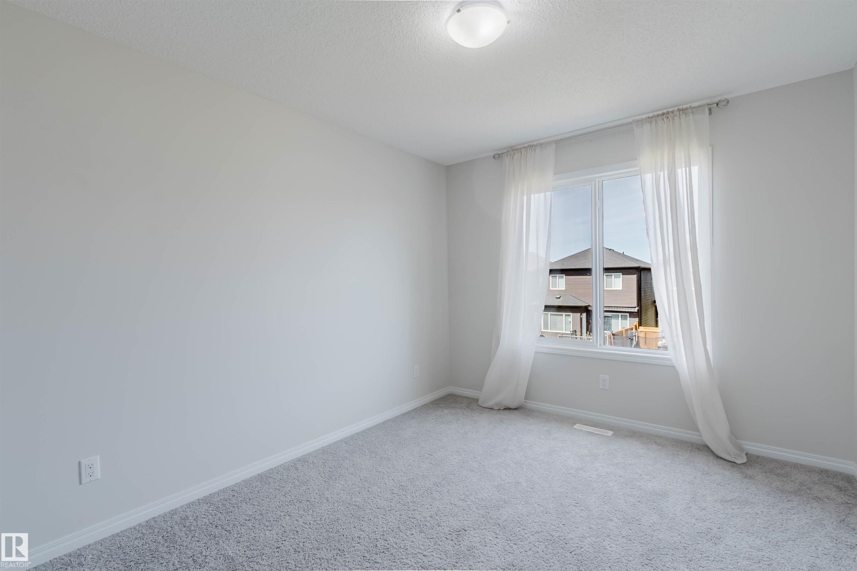2082 Price Landing, Edmonton, AB