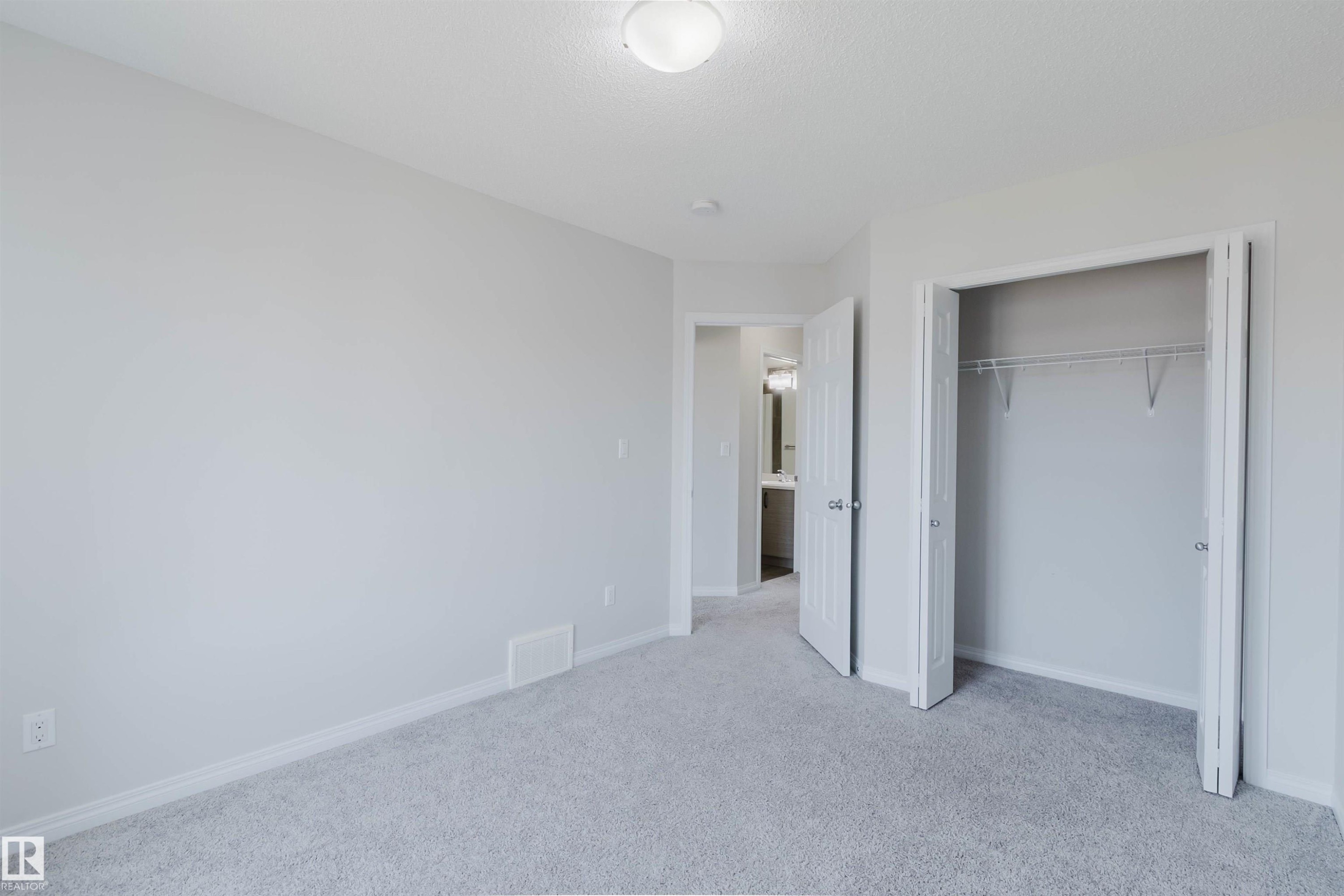 2082 Price Landing, Edmonton, AB
