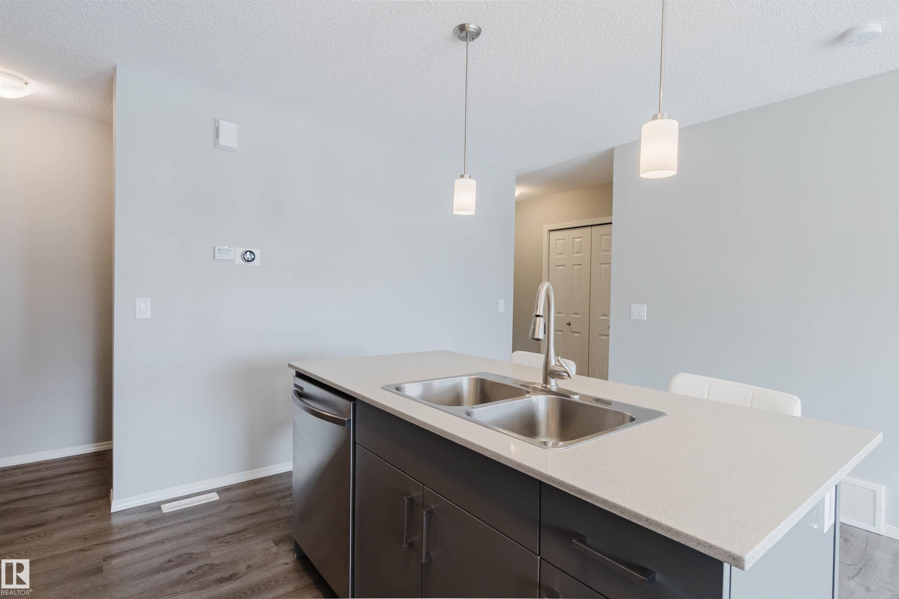 17268 9B Avenue, Edmonton, AB