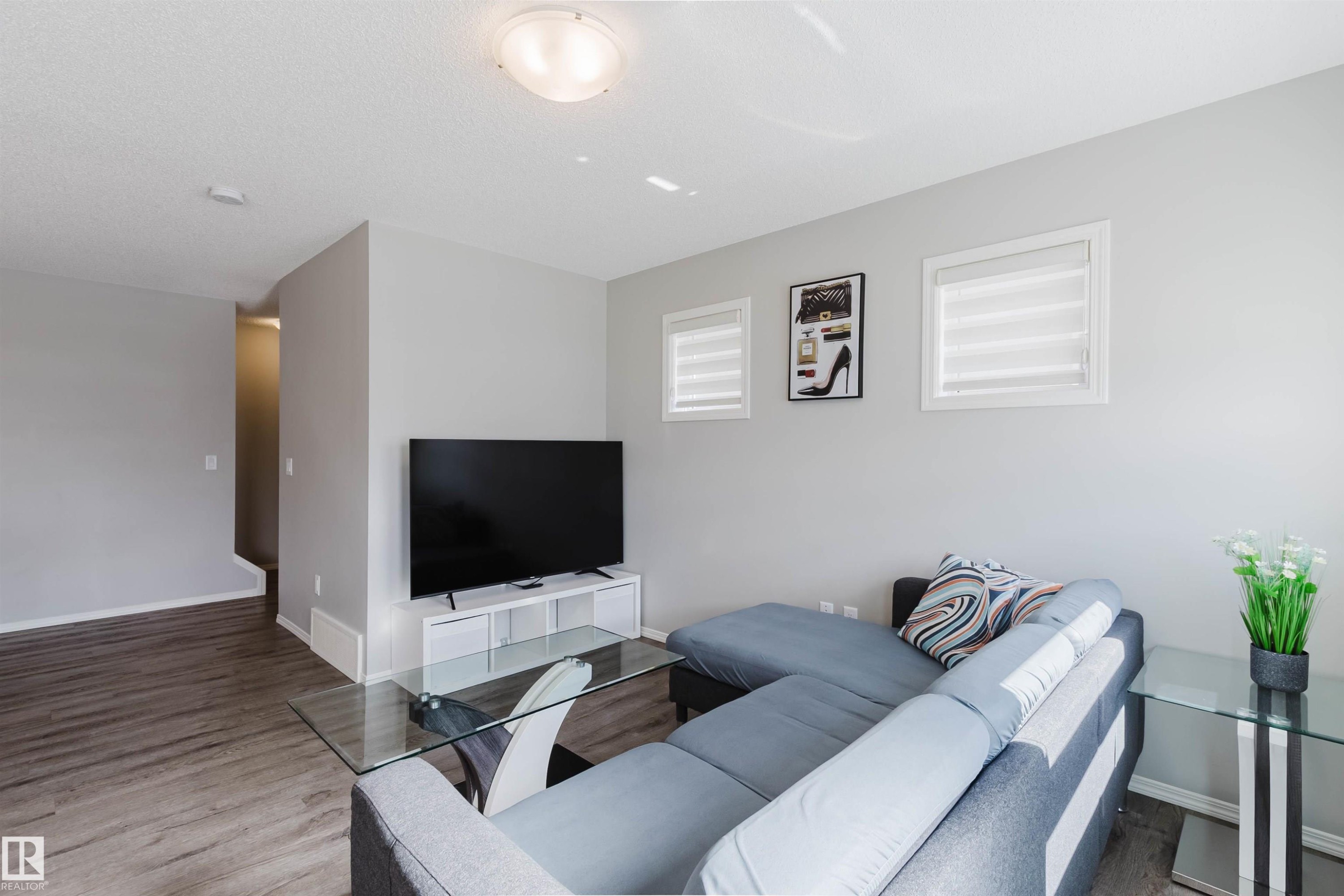 17268 9B Avenue, Edmonton, AB