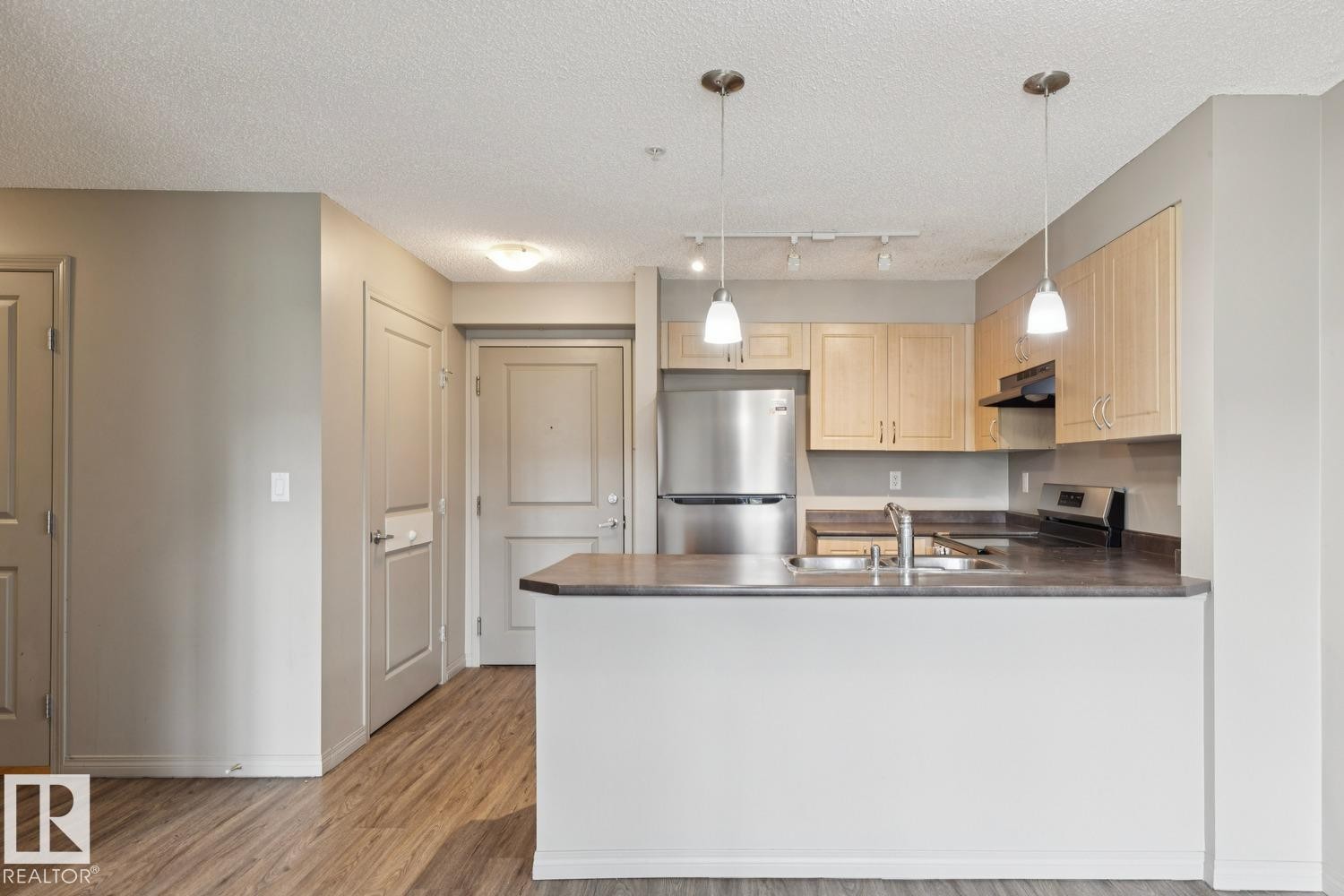 312 11453 Ellerslie Road, Edmonton, AB