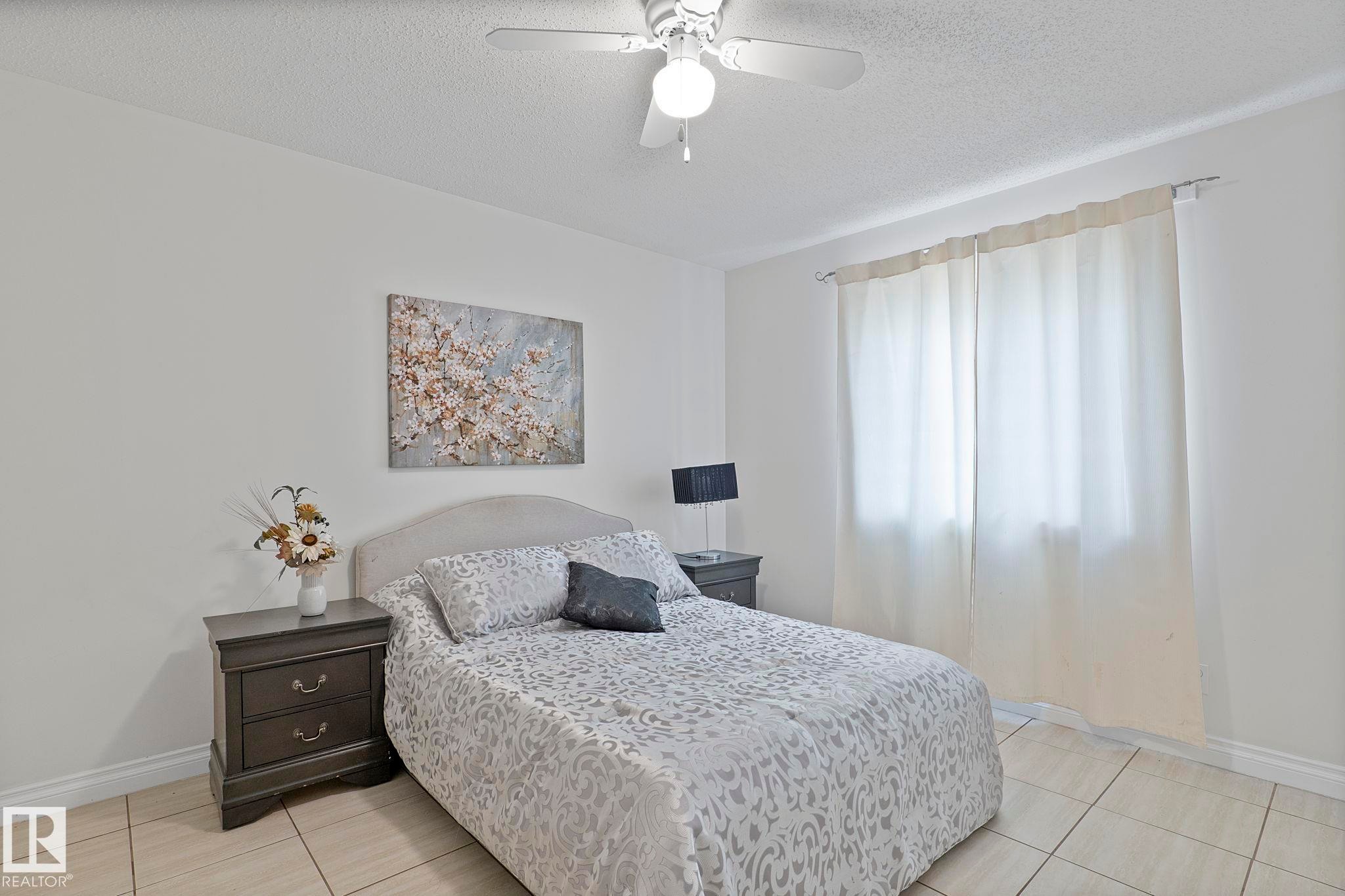 11918 68 Street, Edmonton, AB
