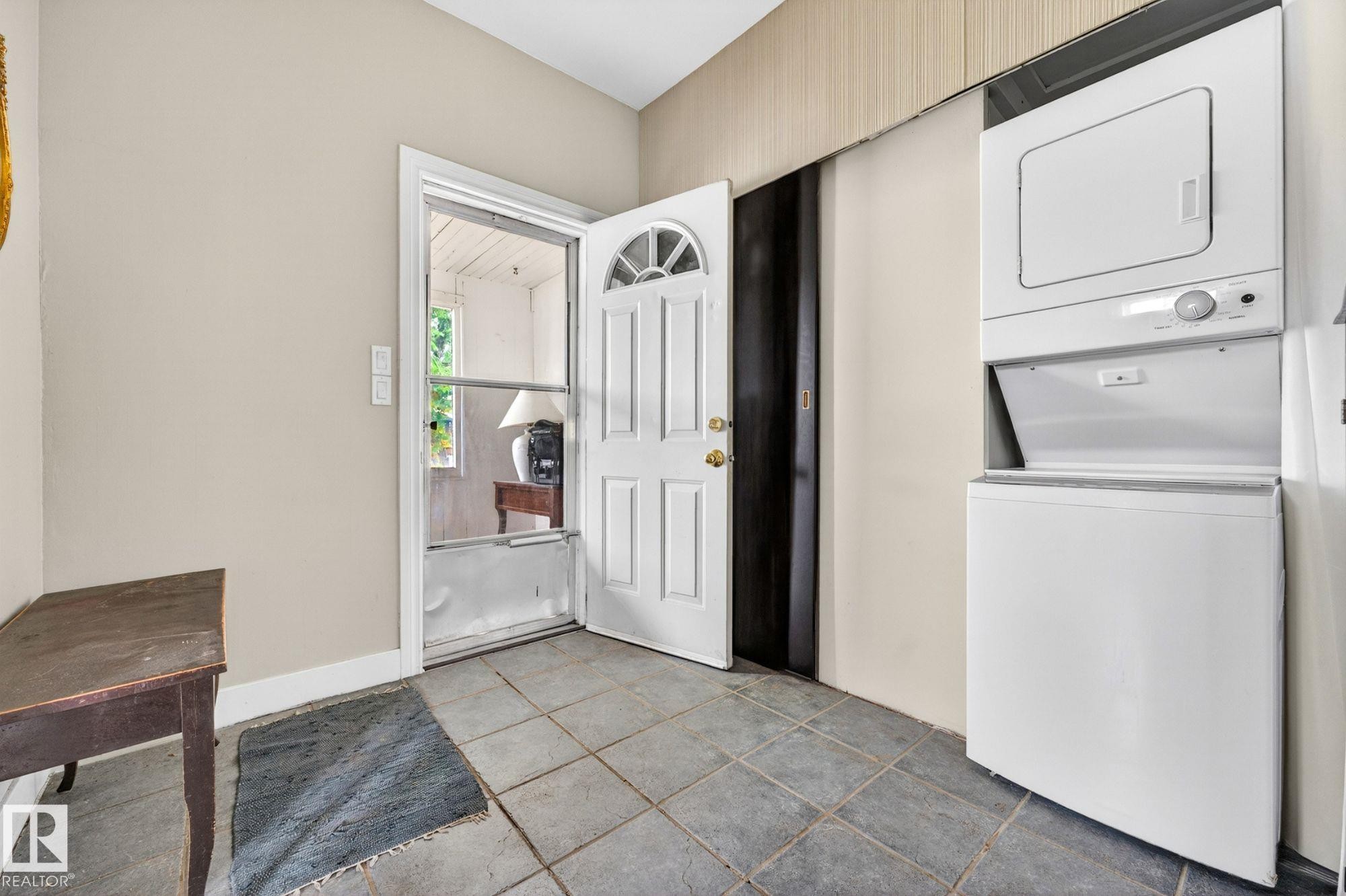 12201 95 Street, Edmonton, AB