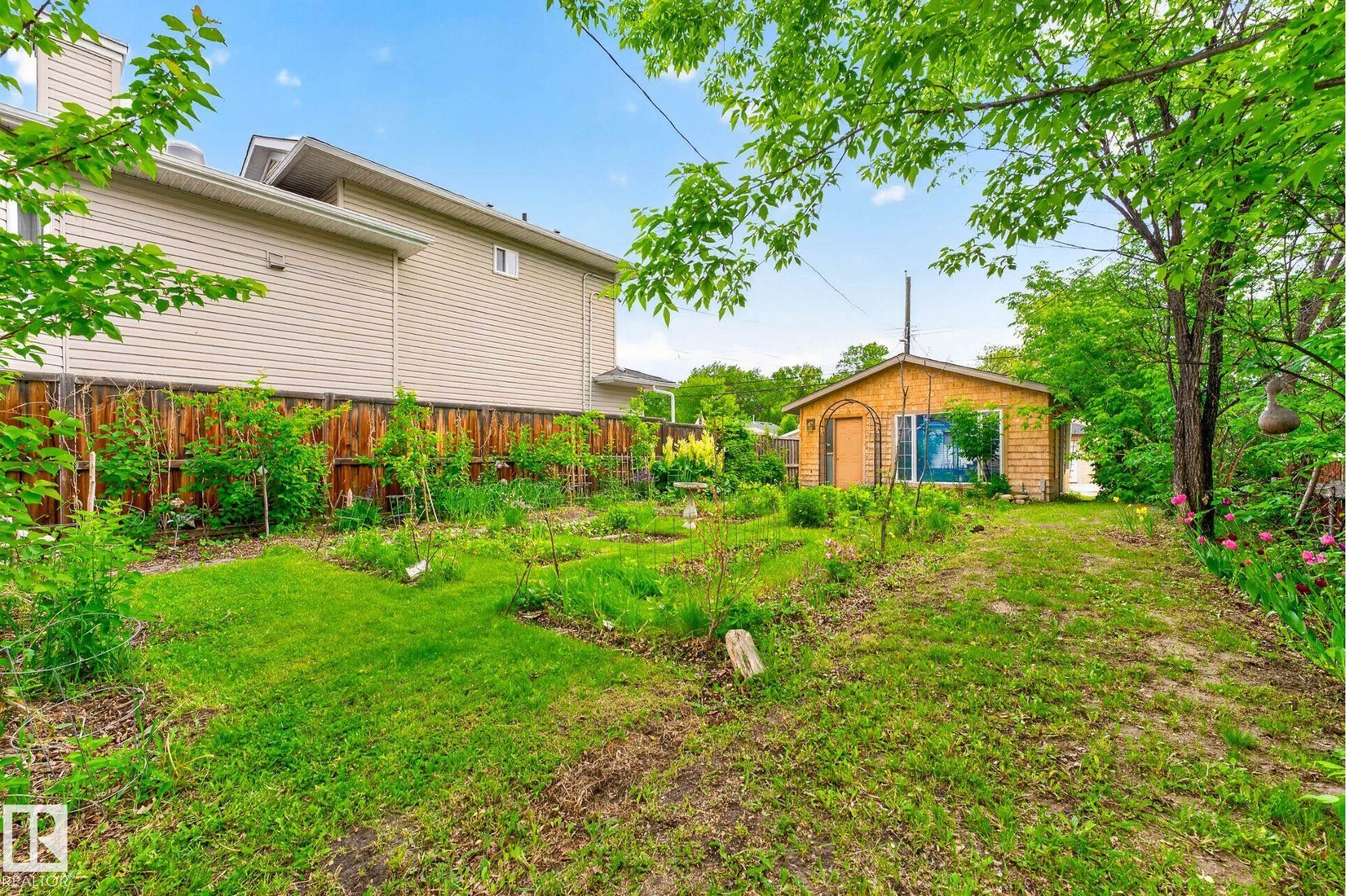 12201 95 Street, Edmonton, AB