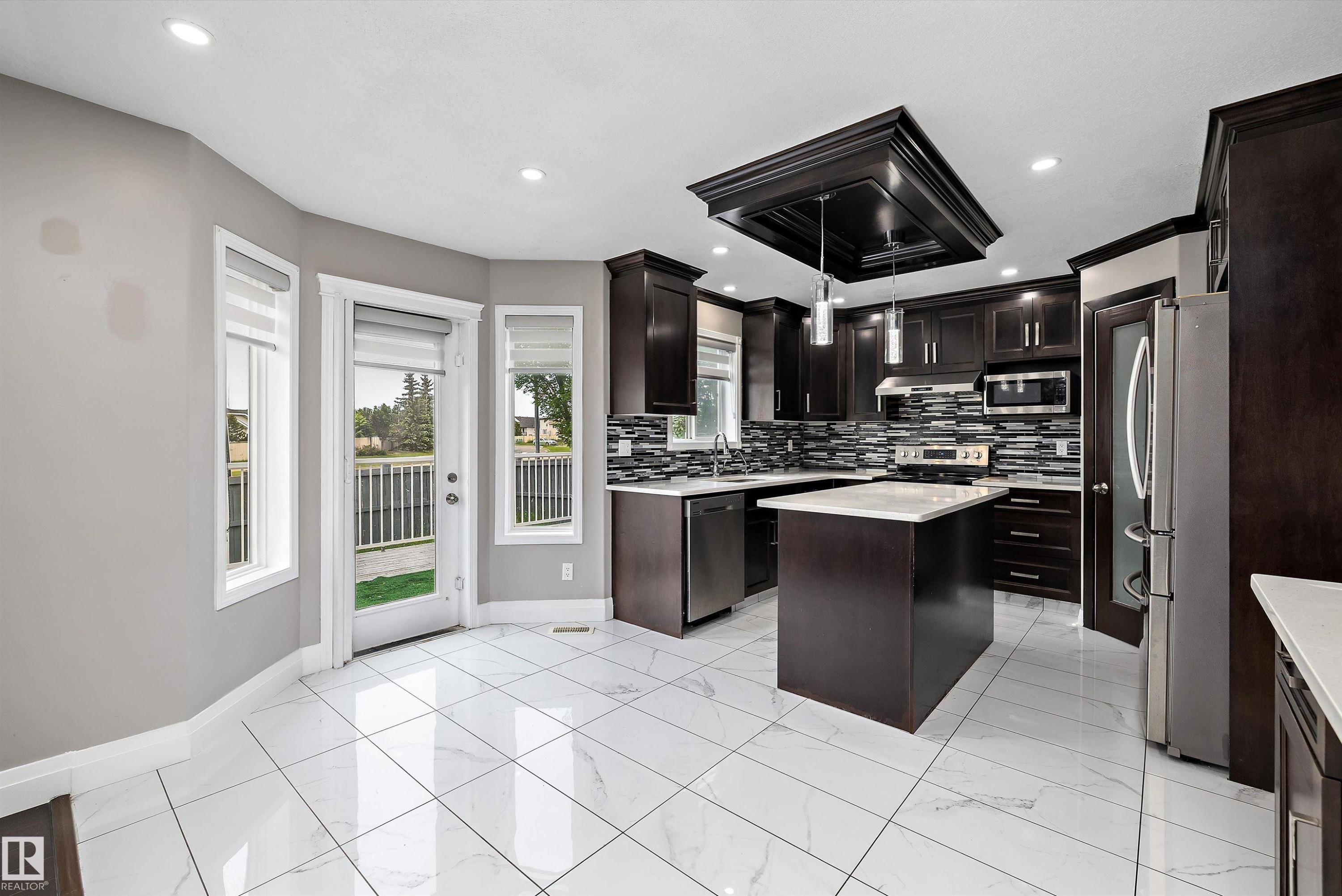 Kitchen - 4831 154 Avenue, Edmonton, AB