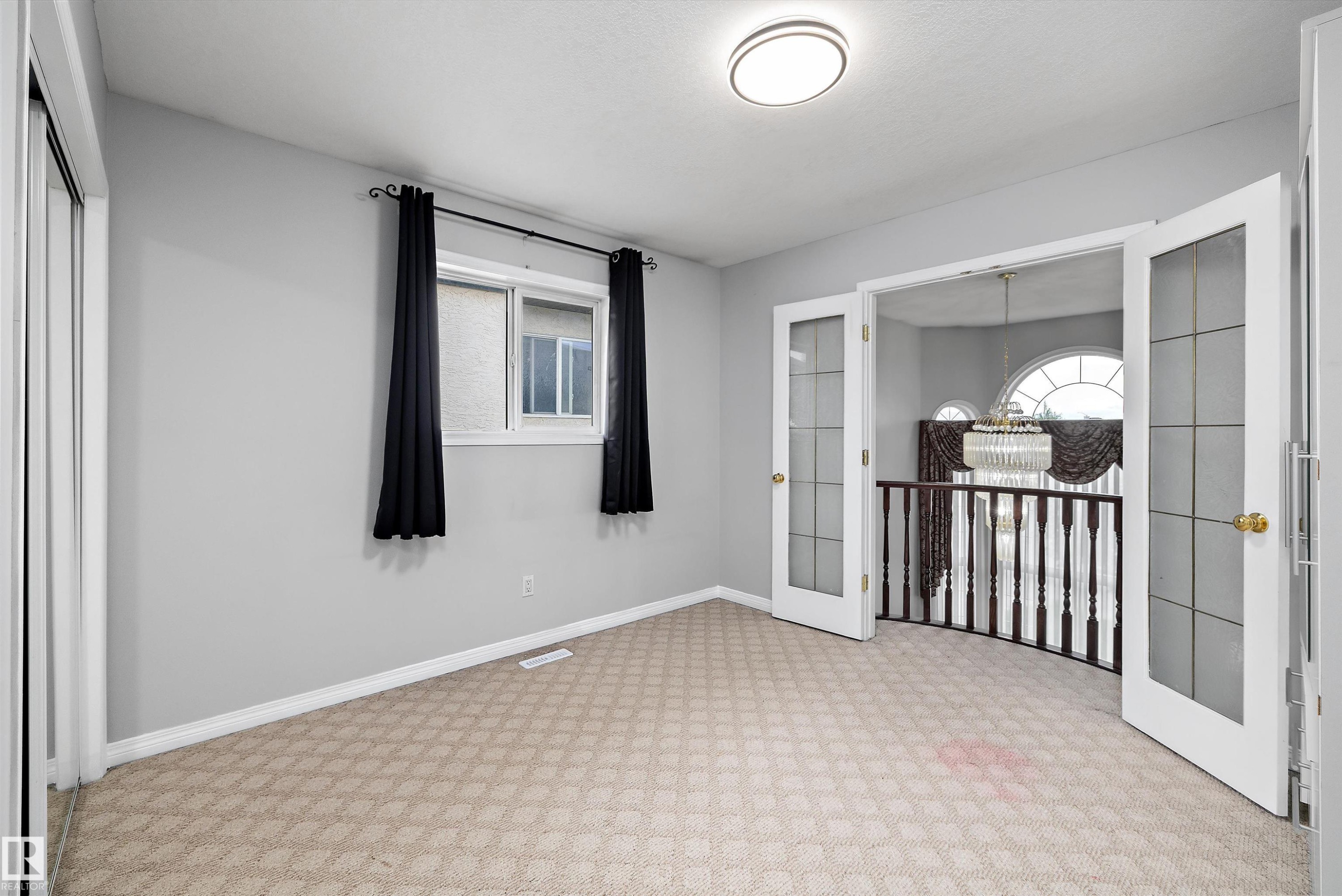 Empty room - 4831 154 Avenue, Edmonton, AB