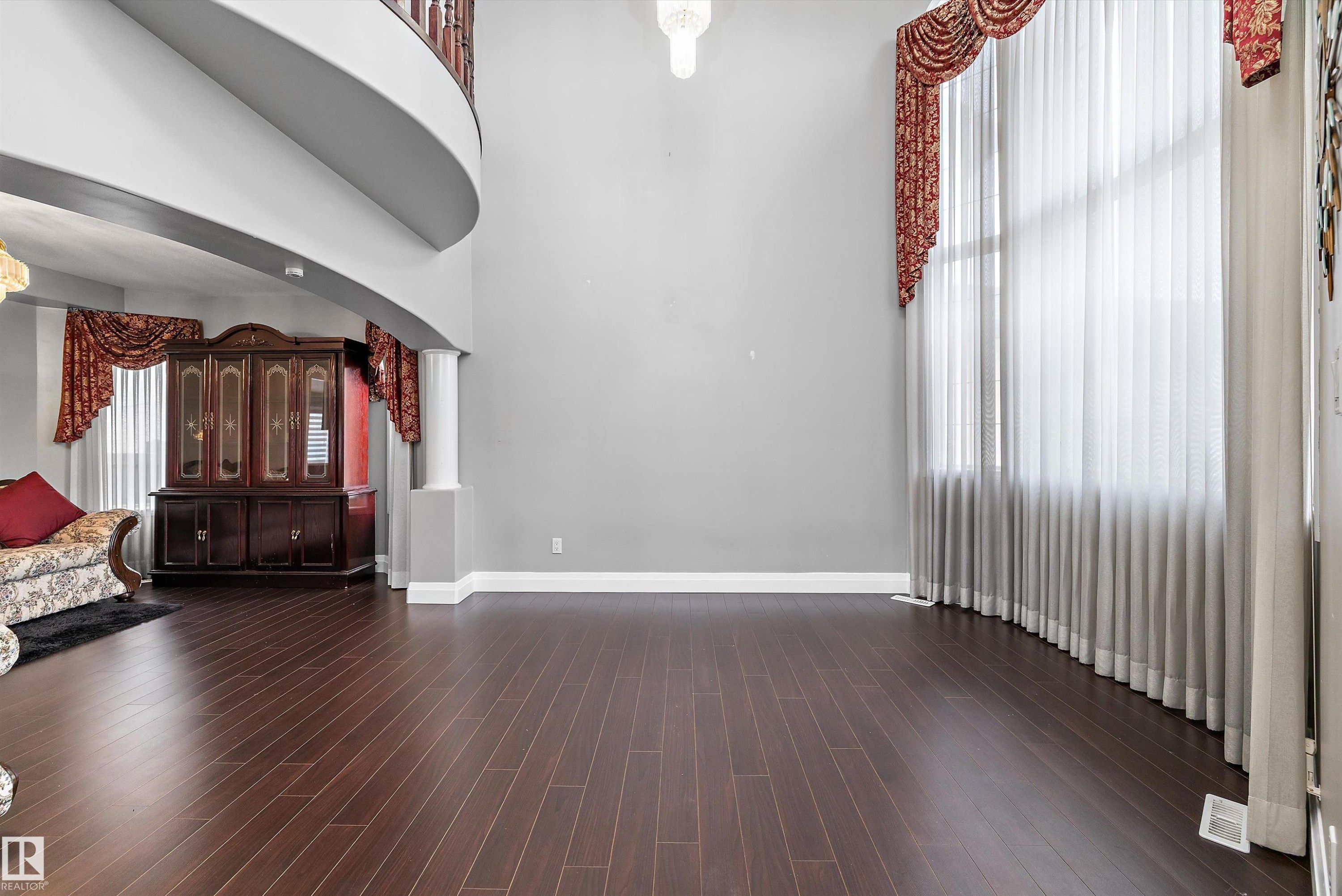 Living room - 4831 154 Avenue, Edmonton, AB