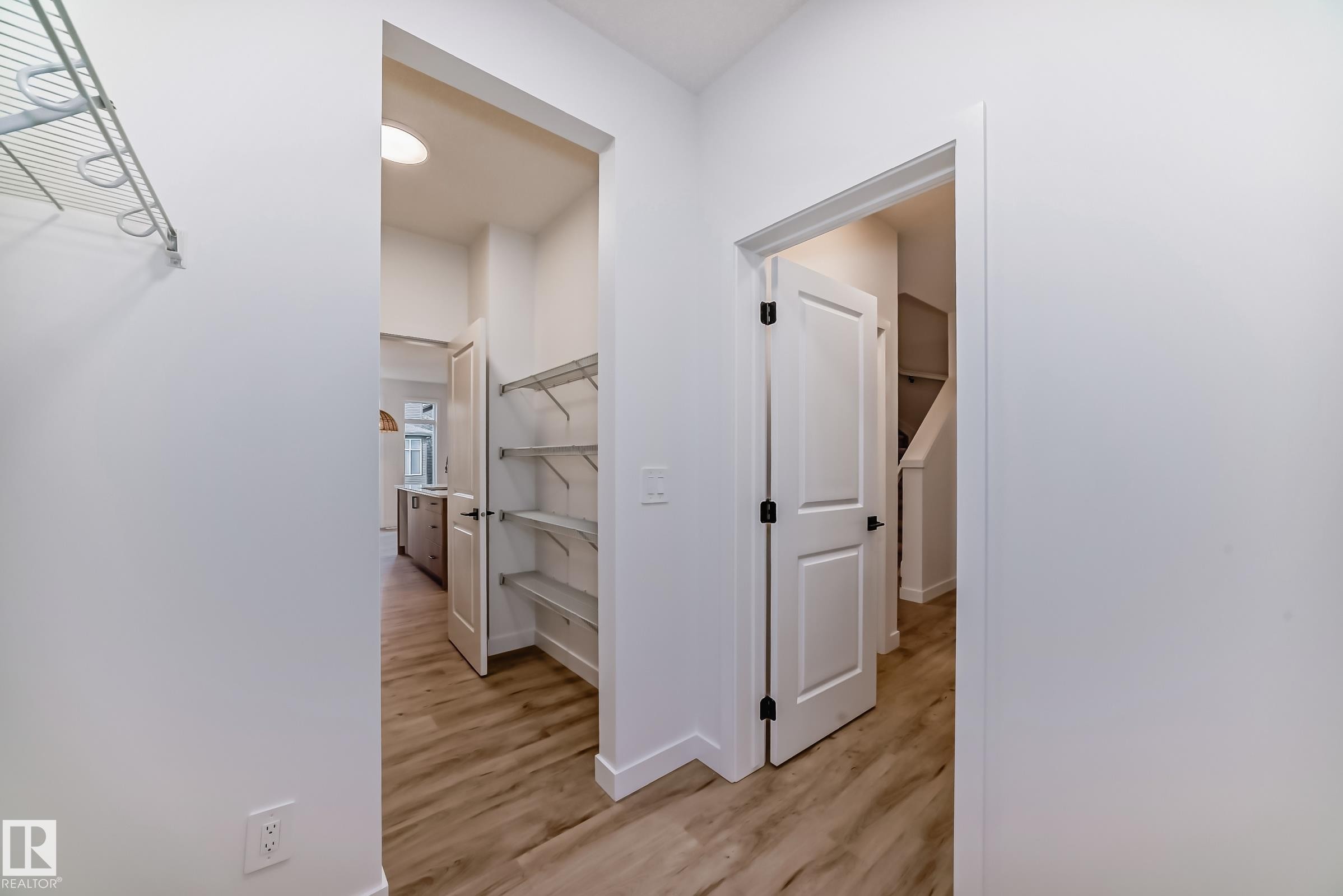 8255 Kiriak Loop Sw, Edmonton, AB - Indoor