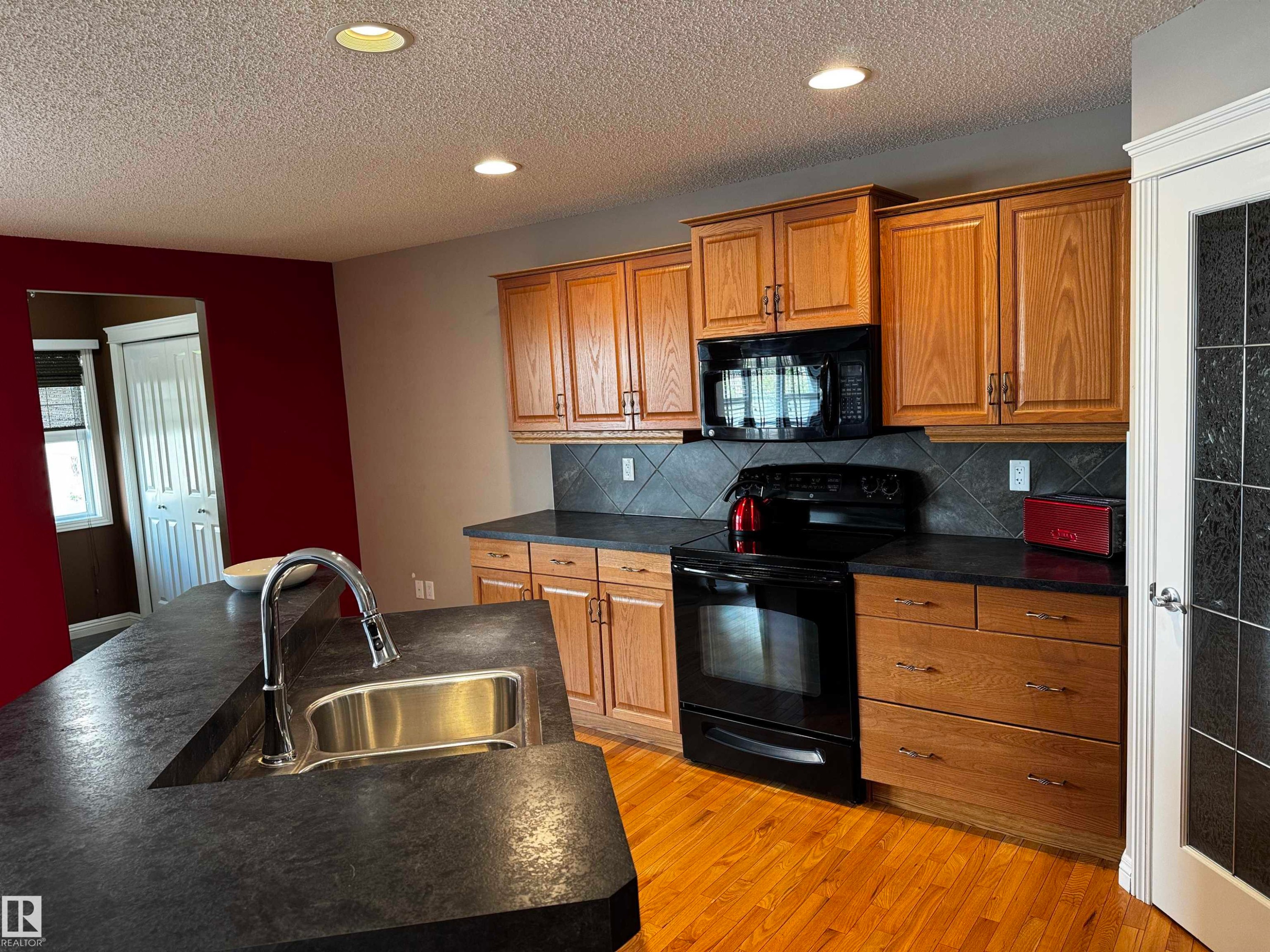 2523 Pegasus Boulevard, Edmonton, AB