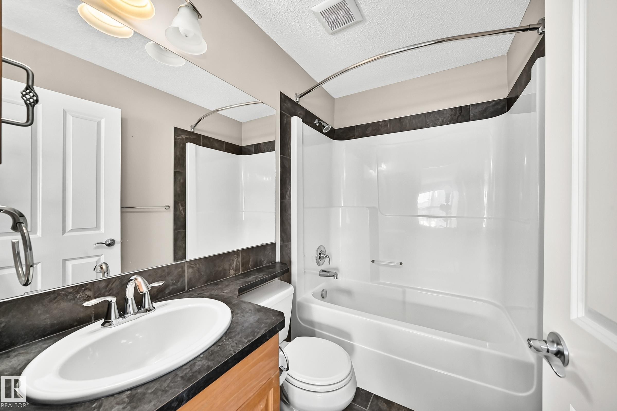 2523 Pegasus Boulevard, Edmonton, AB