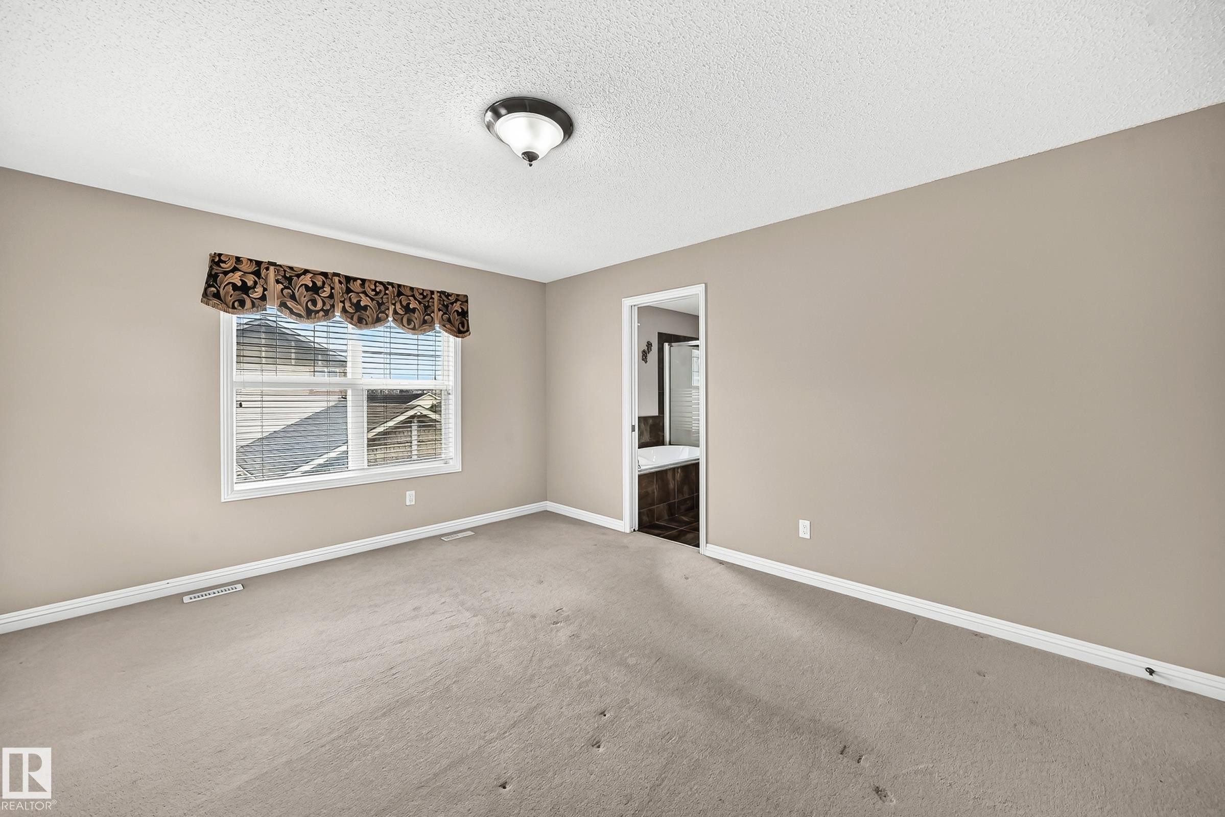 2523 Pegasus Boulevard, Edmonton, AB