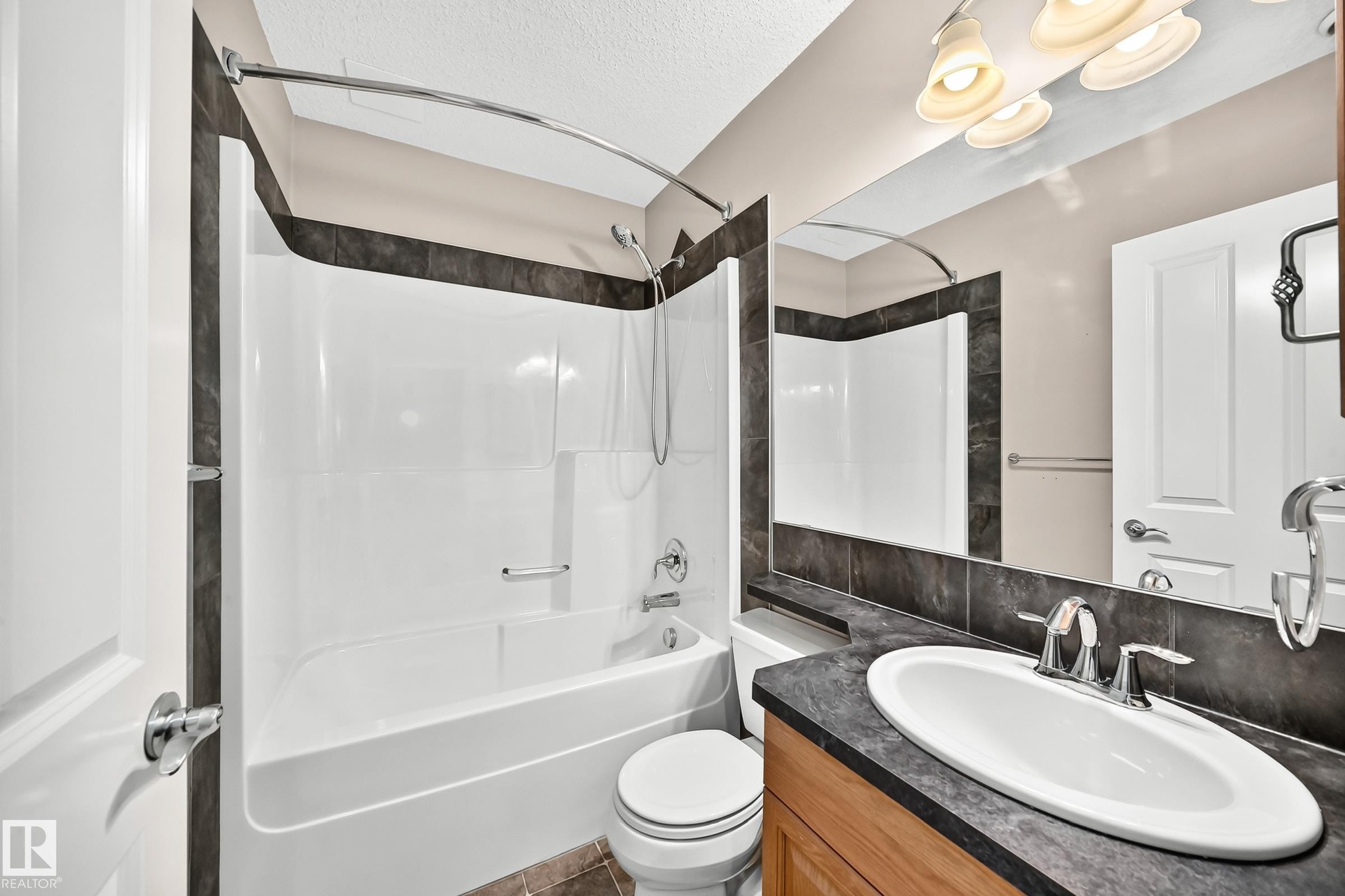 2523 Pegasus Boulevard, Edmonton, AB