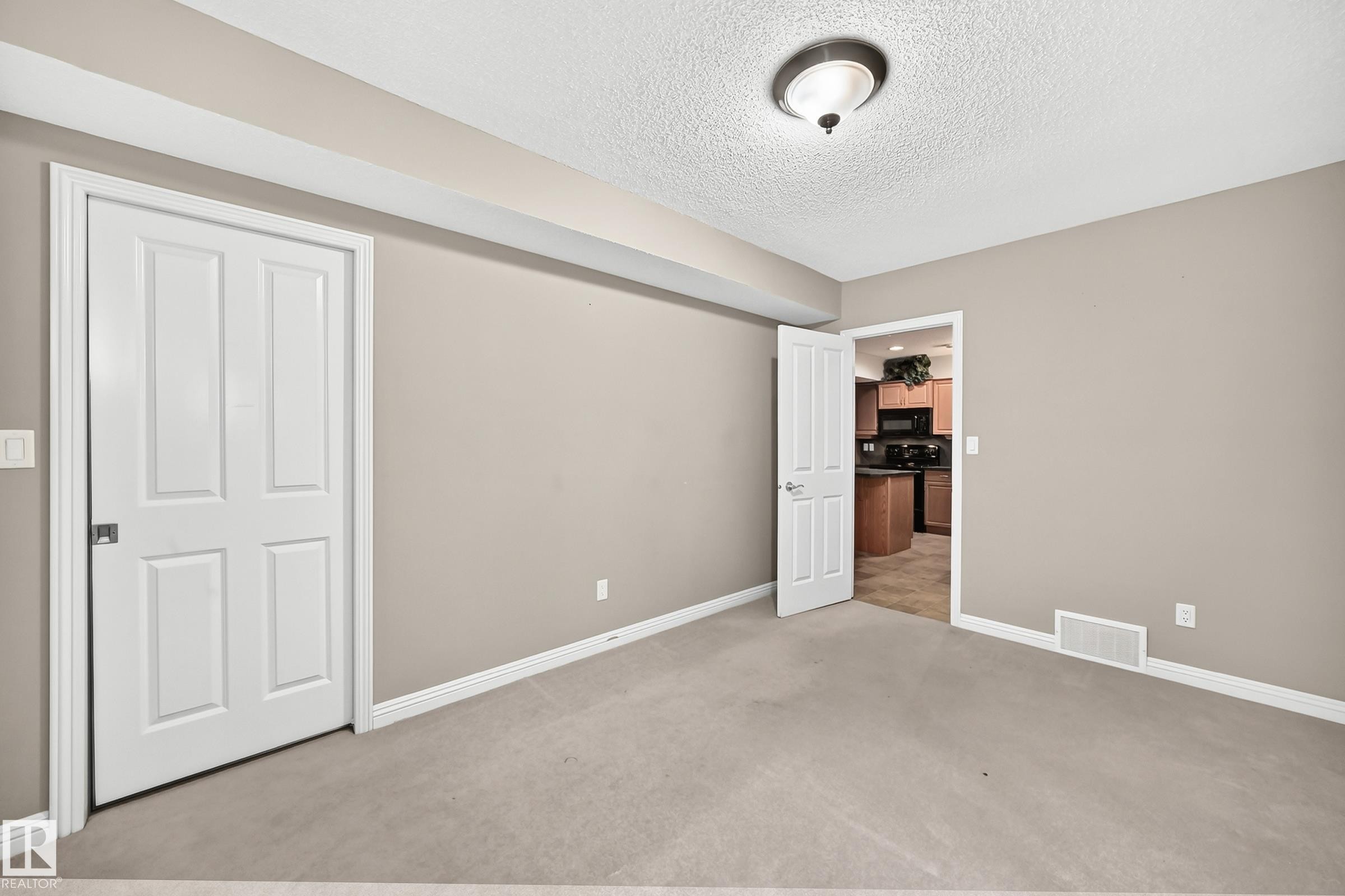 2523 Pegasus Boulevard, Edmonton, AB