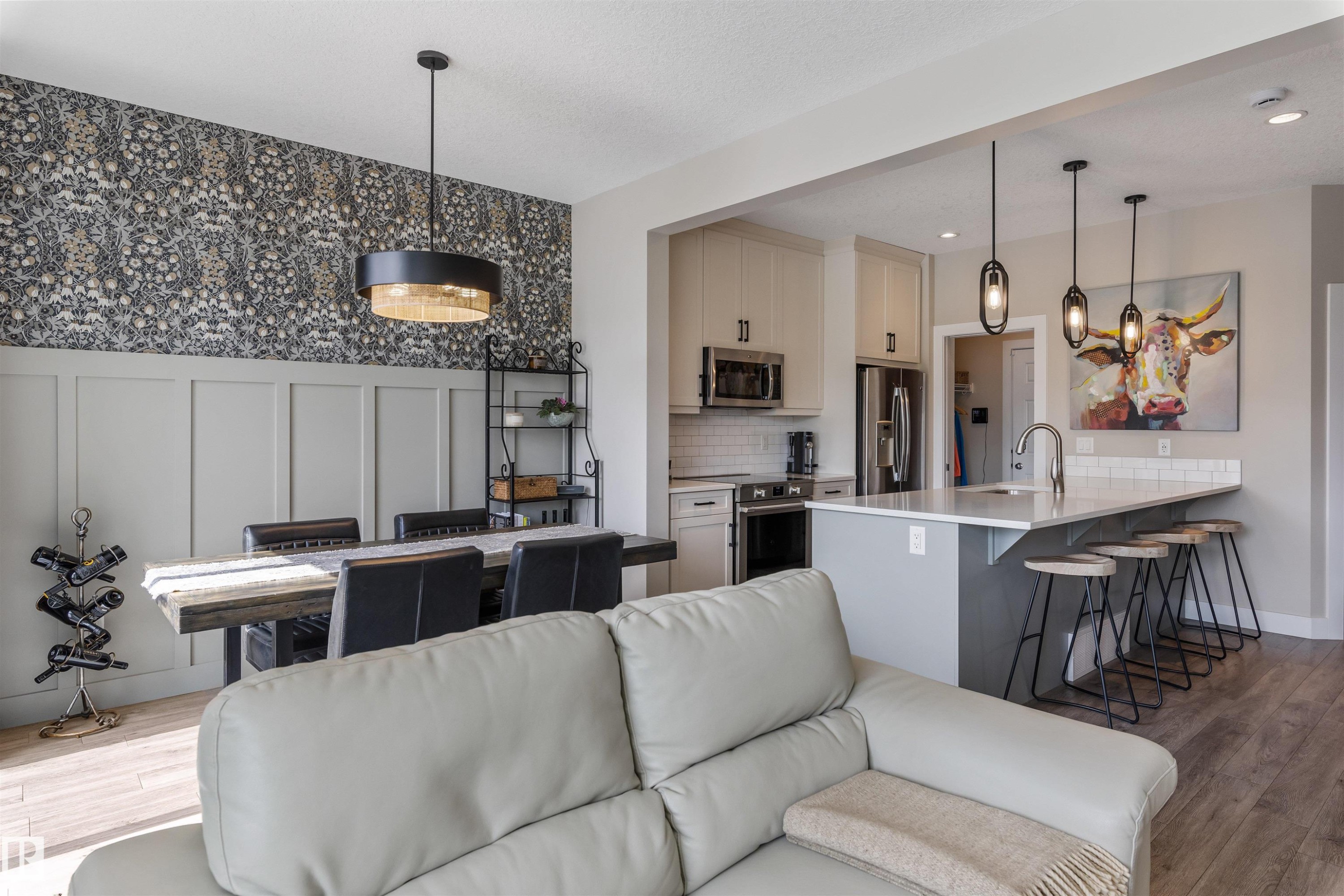 12833 205 Street Nw, Edmonton, AB - Indoor