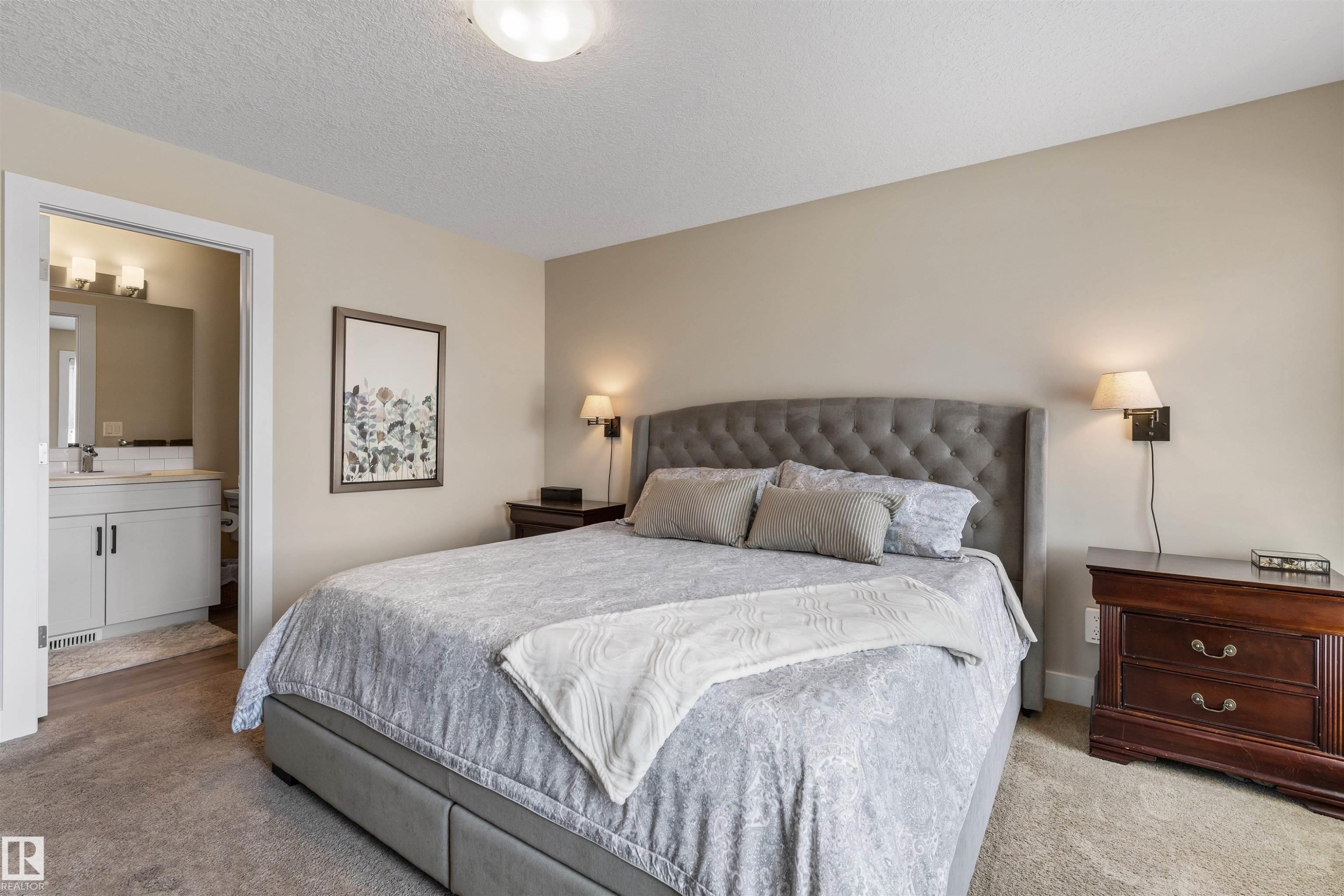 12833 205 Street Nw, Edmonton, AB - Indoor Photo Showing Bedroom