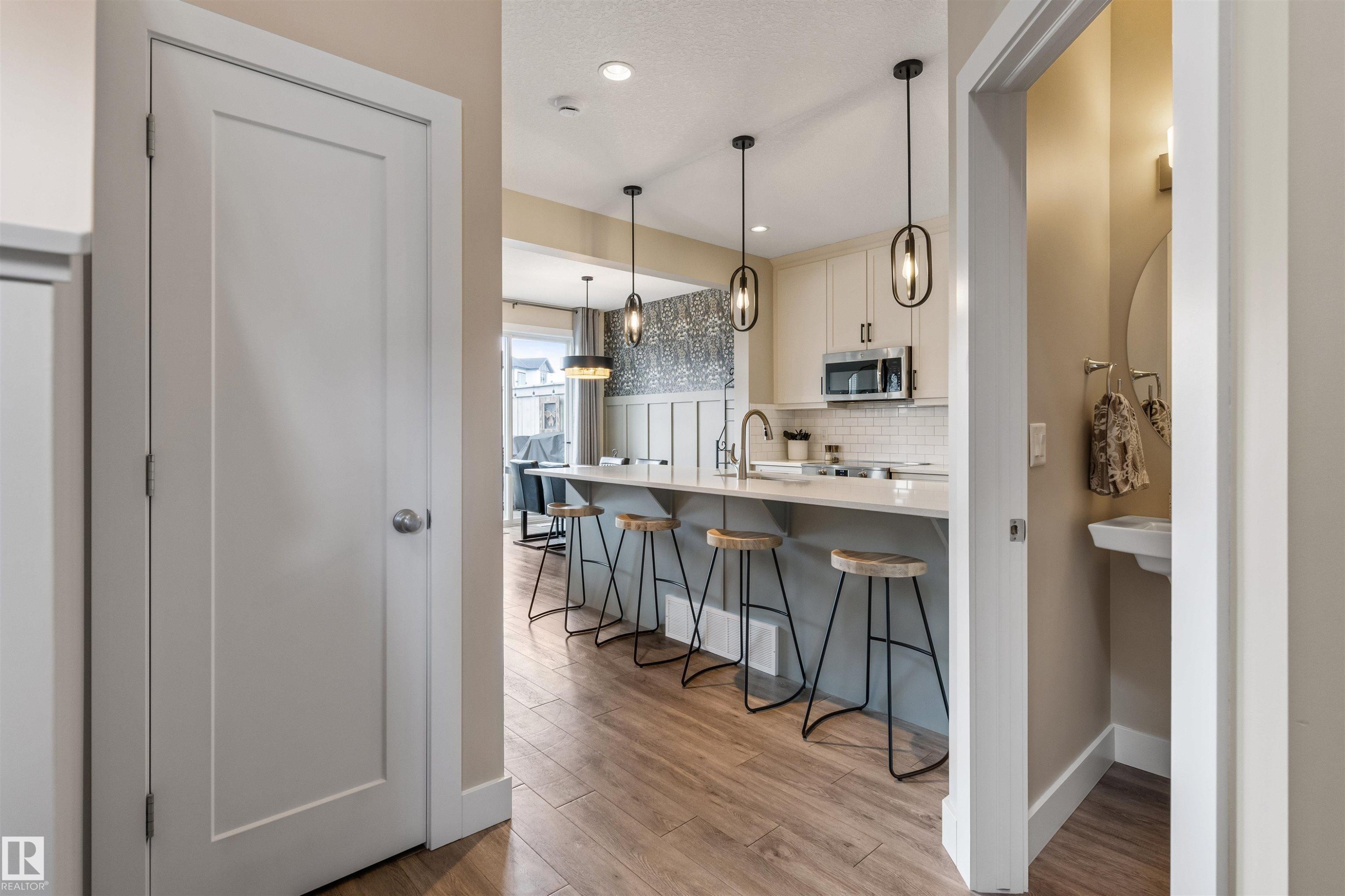 12833 205 Street Nw, Edmonton, AB - Indoor Photo Showing Kitchen With Upgraded Kitchen