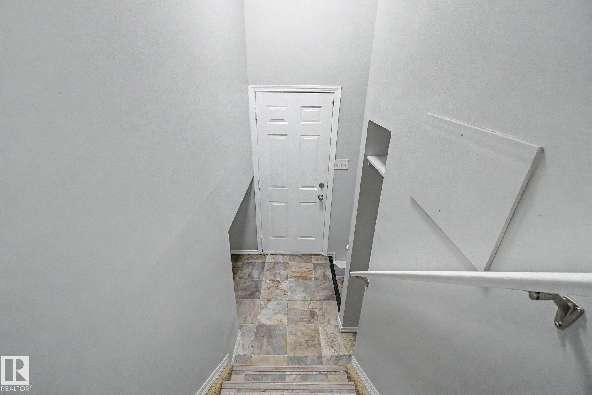 Image quality insufficient for description - 1511 75 Street, Edmonton, AB