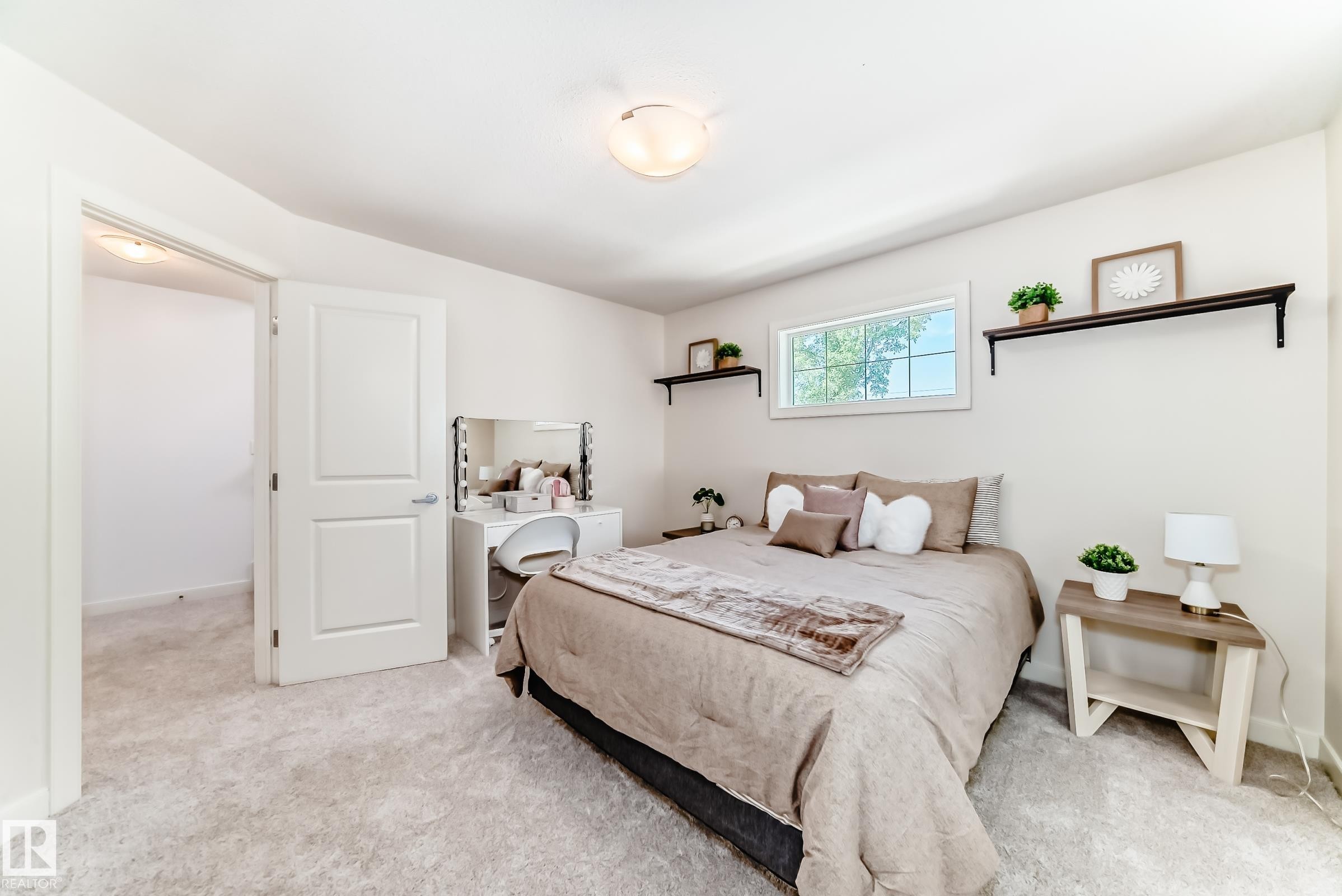 7021 95 Street, Edmonton, AB
