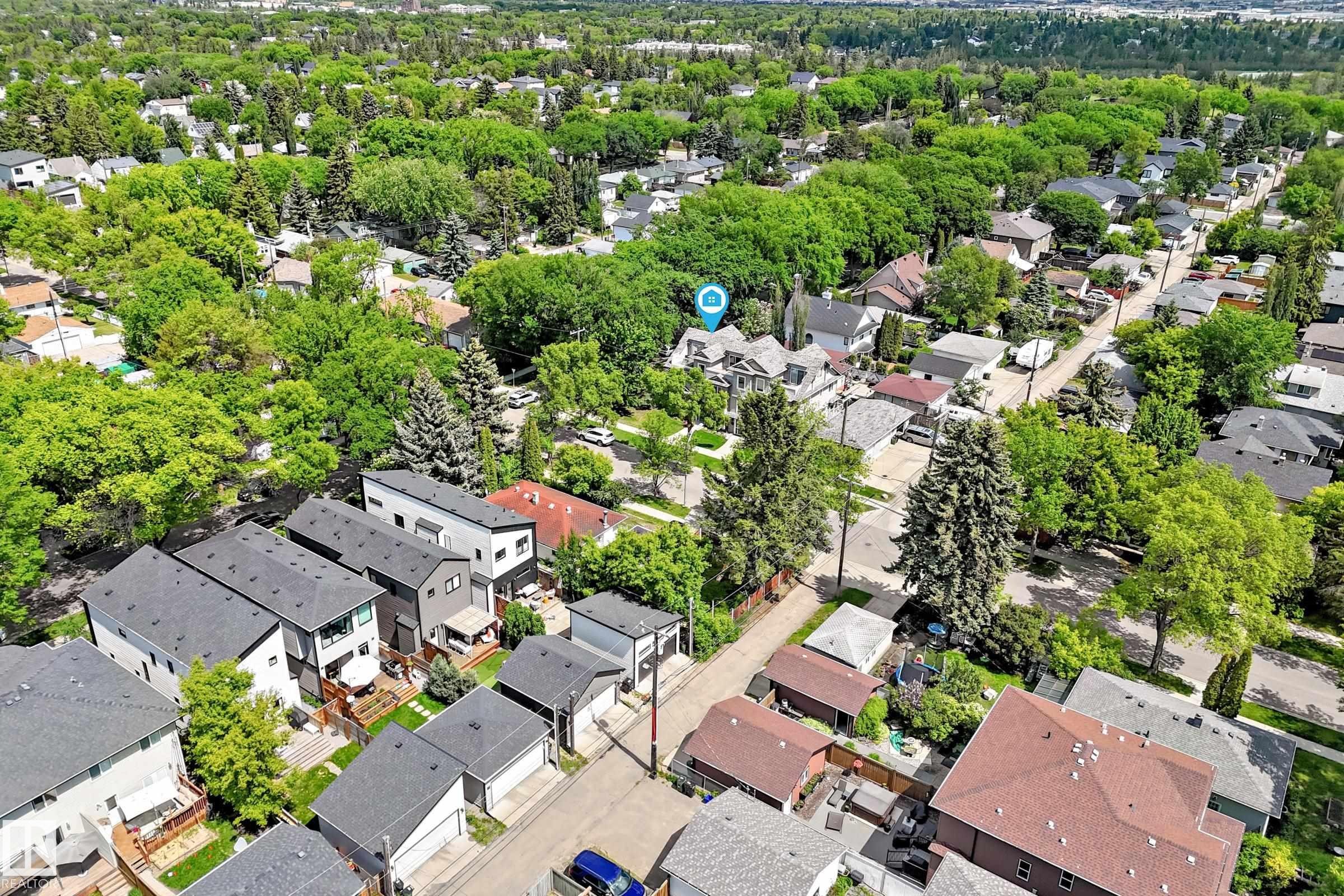 7021 95 Street, Edmonton, AB