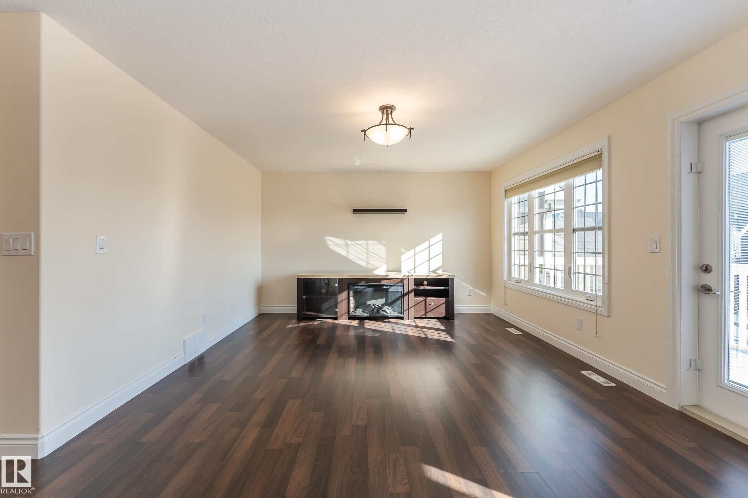5512 Conestoga, Edmonton, AB