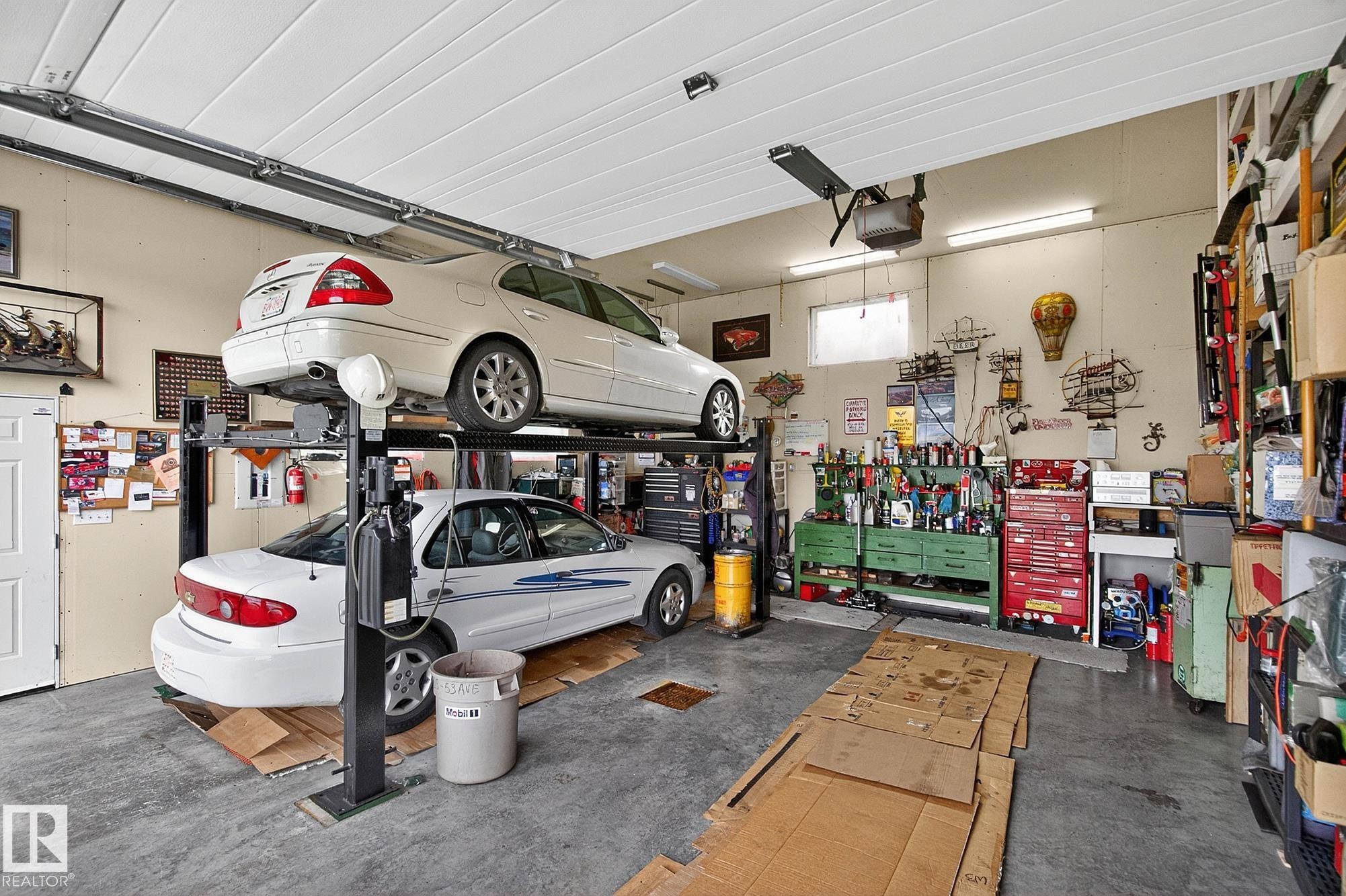 4805 53 Avenue, Thorsby, AB