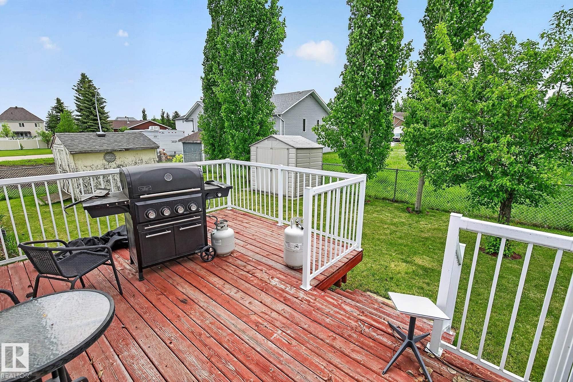 4805 53 Avenue, Thorsby, AB