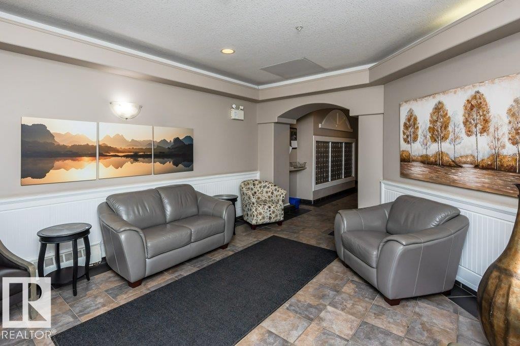 110 8528 82 Avenue, Edmonton, AB